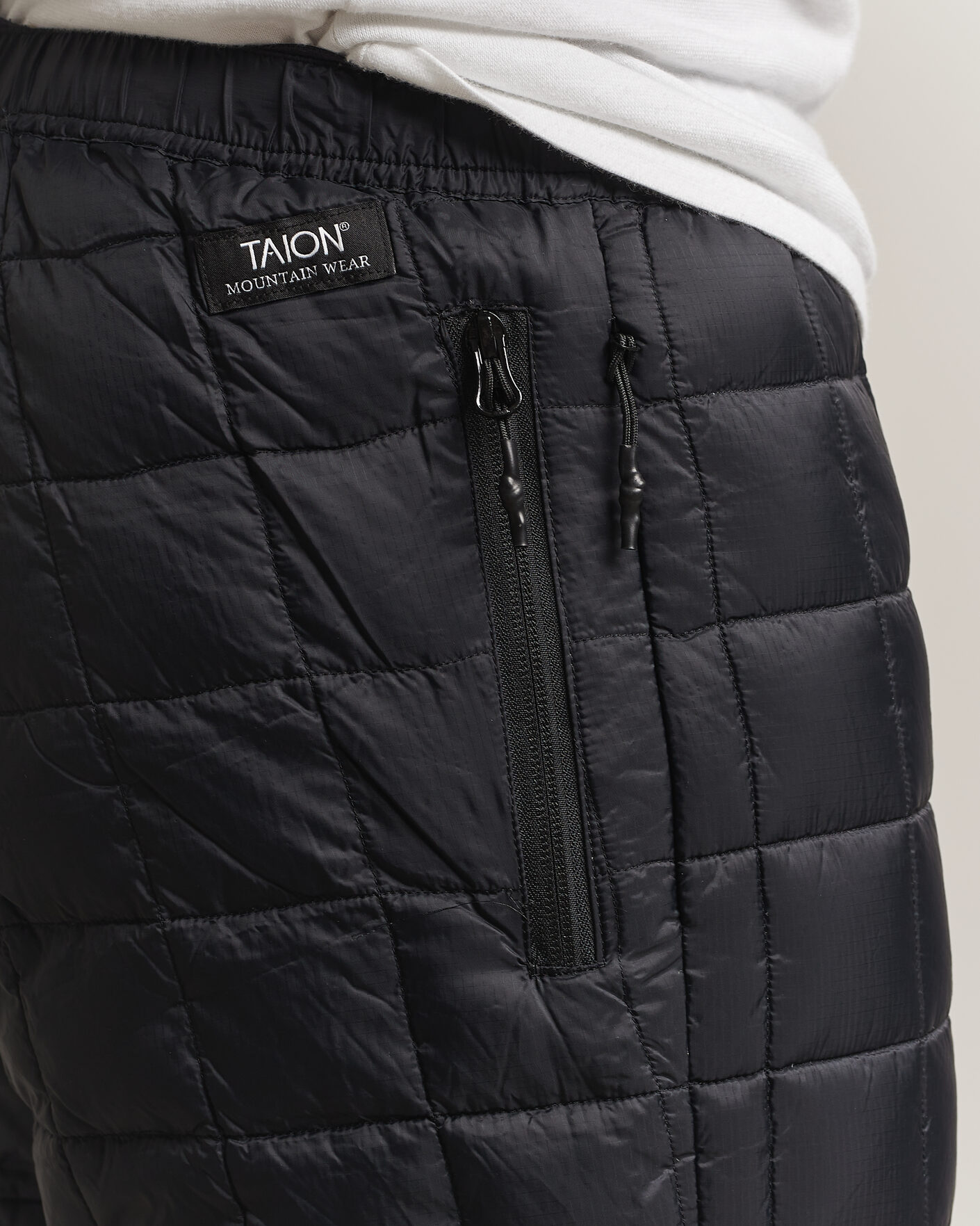Men | Trousers | TAION | Mountain Down Pants Black