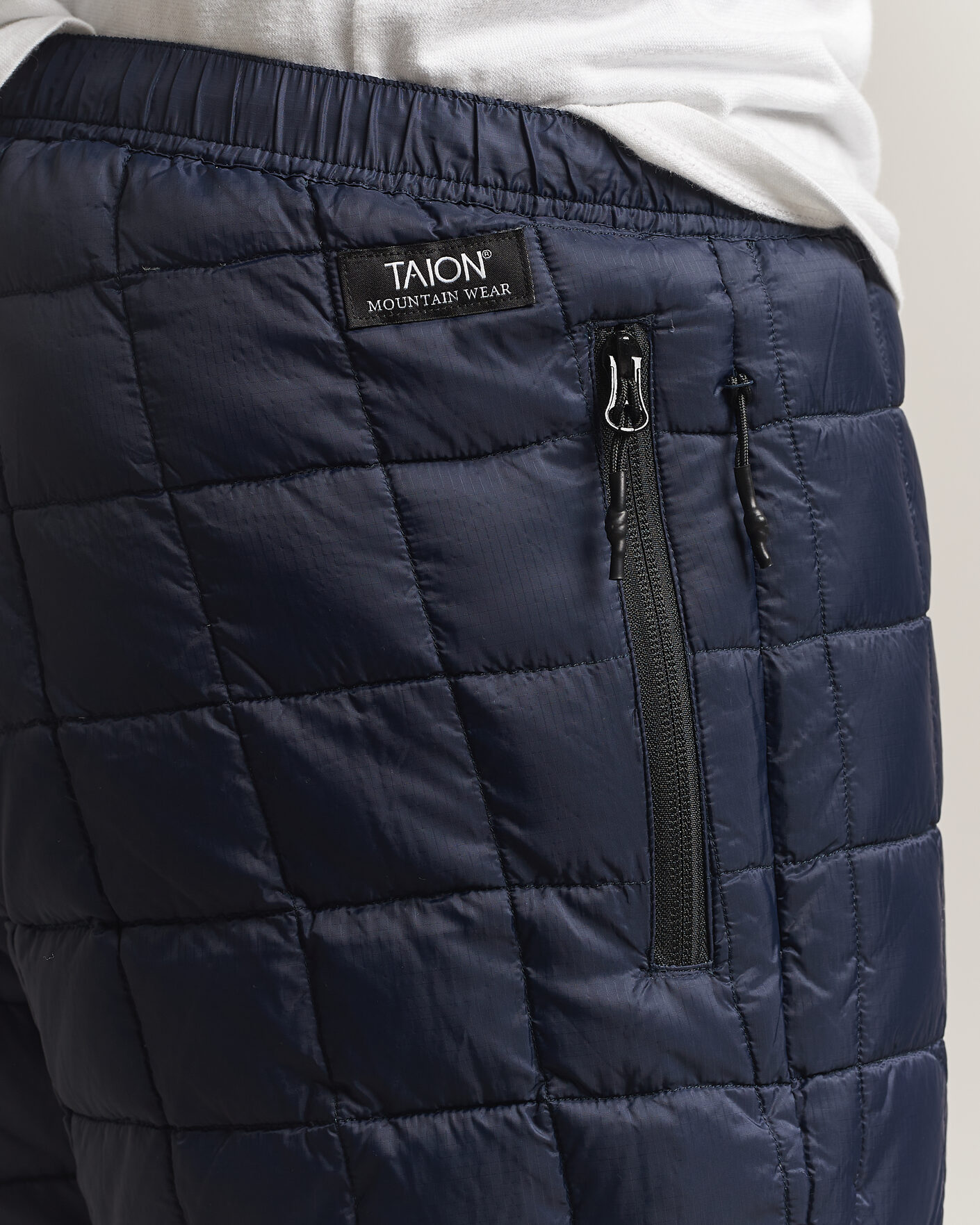 Men | Trousers | TAION | Mountain Down Pants Dark Navy
