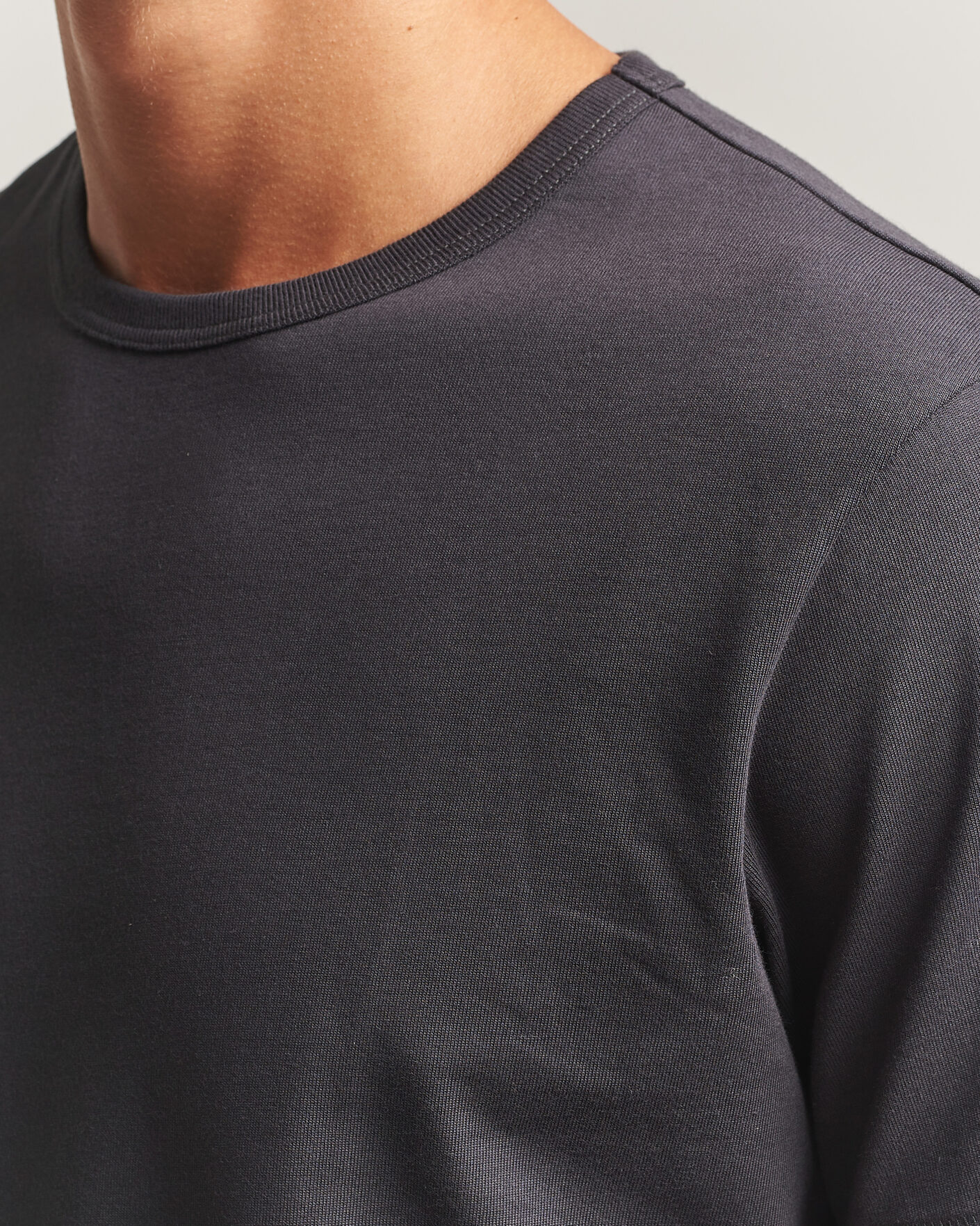 Men | T-Shirts | Merz b. Schwanen | Classic Fit Sturdy Loopwheeled T-Shirt Charcoal