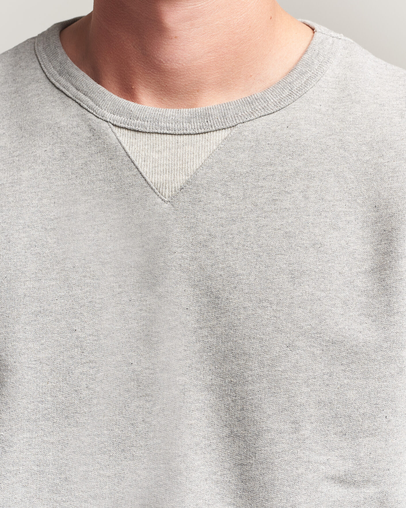 Men | Sweaters & Knitwear | Merz b. Schwanen | Vintage Machine Sweatshirt Grey Melange