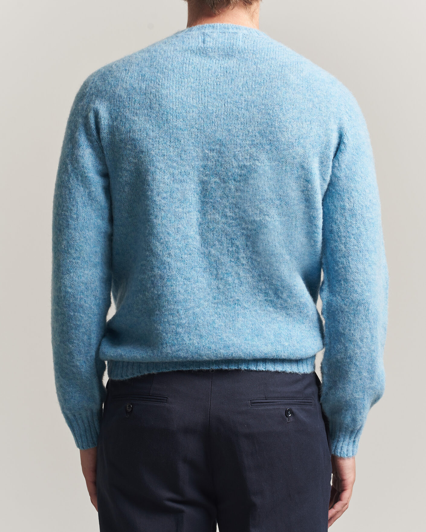Men | Sweaters & Knitwear | Harley Of Scotland | Brushed Supersoft Lambswool Crewneck Loch Blue