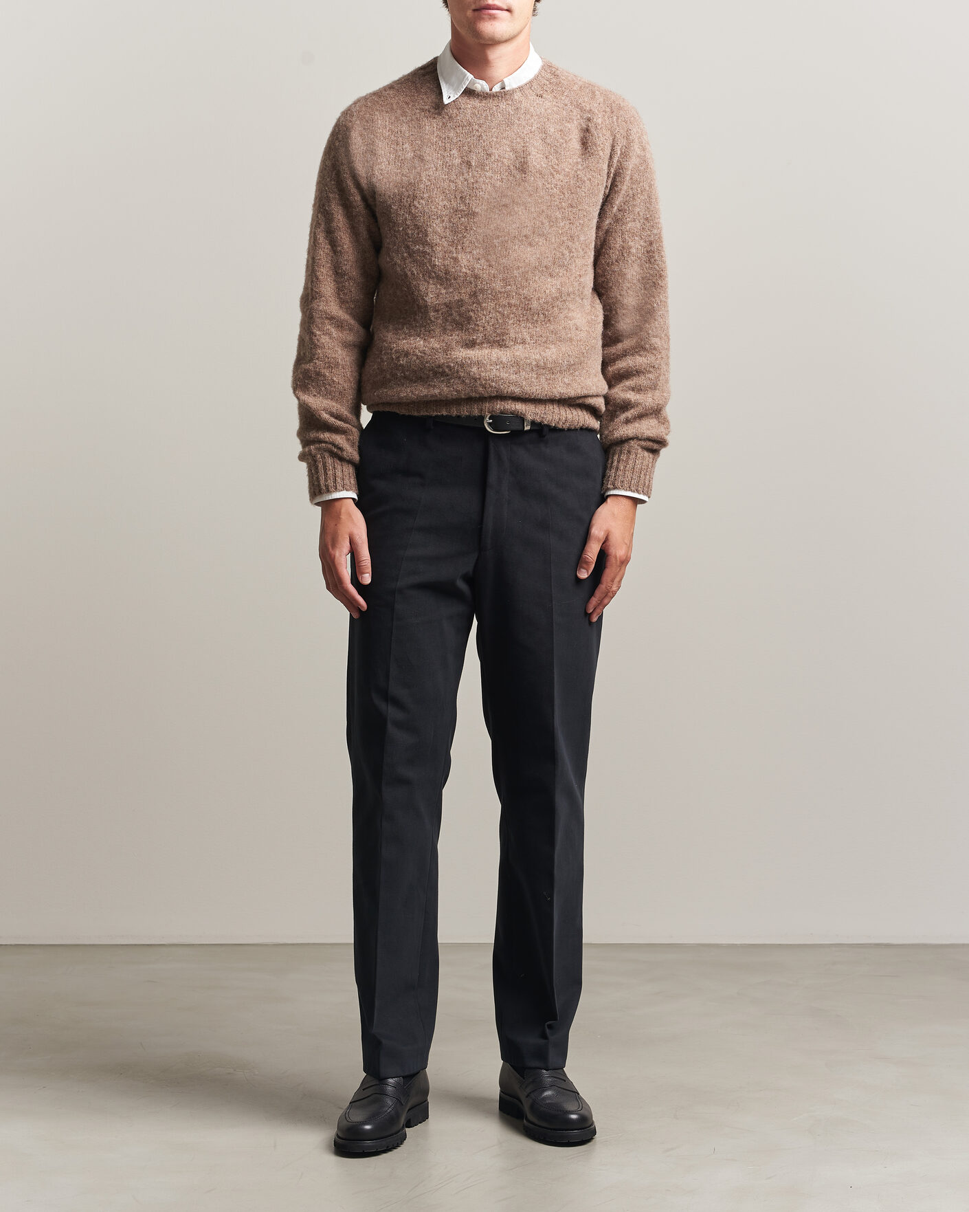 Men | Sweaters & Knitwear | Harley Of Scotland | Brushed Supersoft Lambswool Crewneck Tundra
