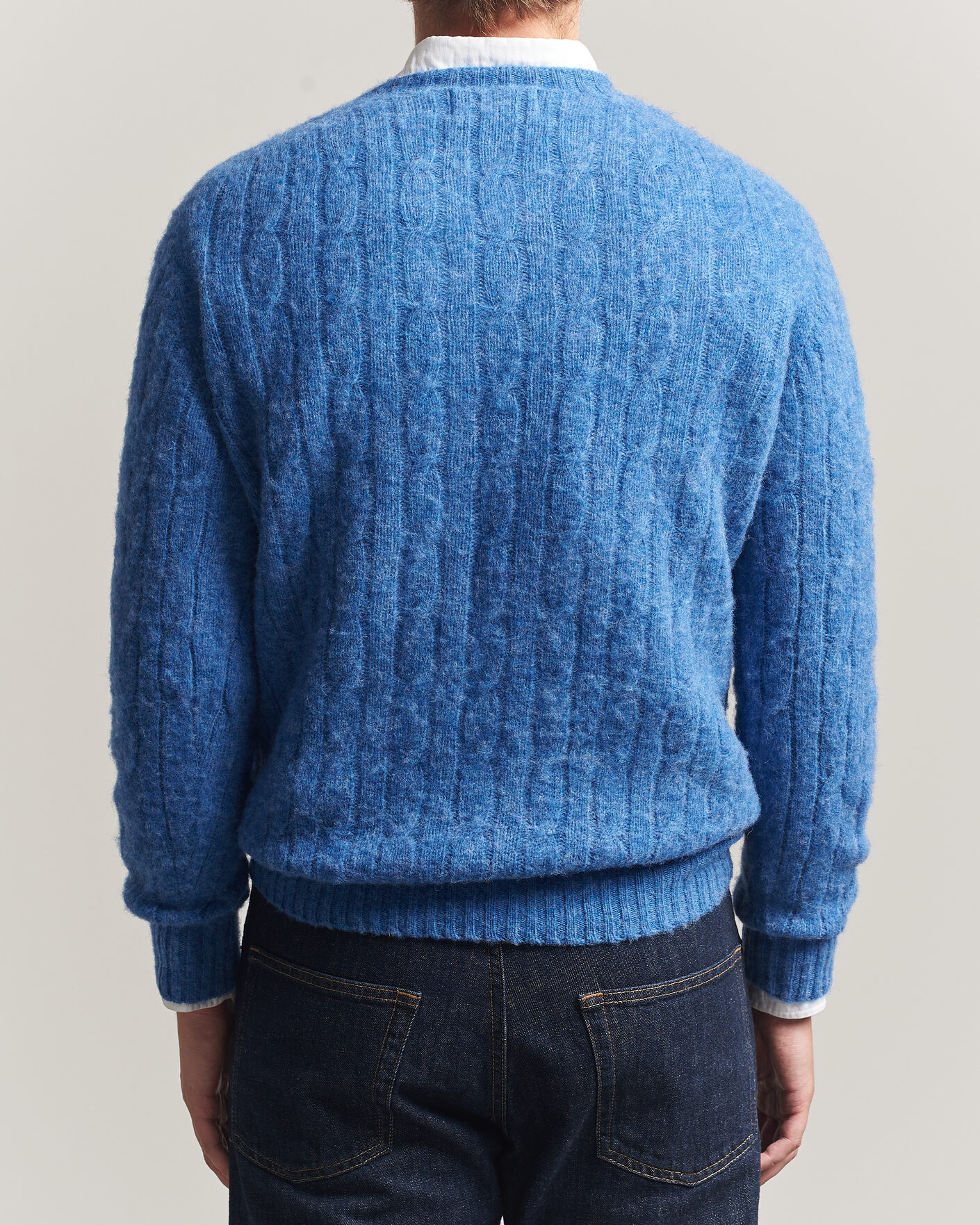 Men | Sweaters & Knitwear | Harley Of Scotland | Brushed Supersoft Lambswool Cable Cobalt