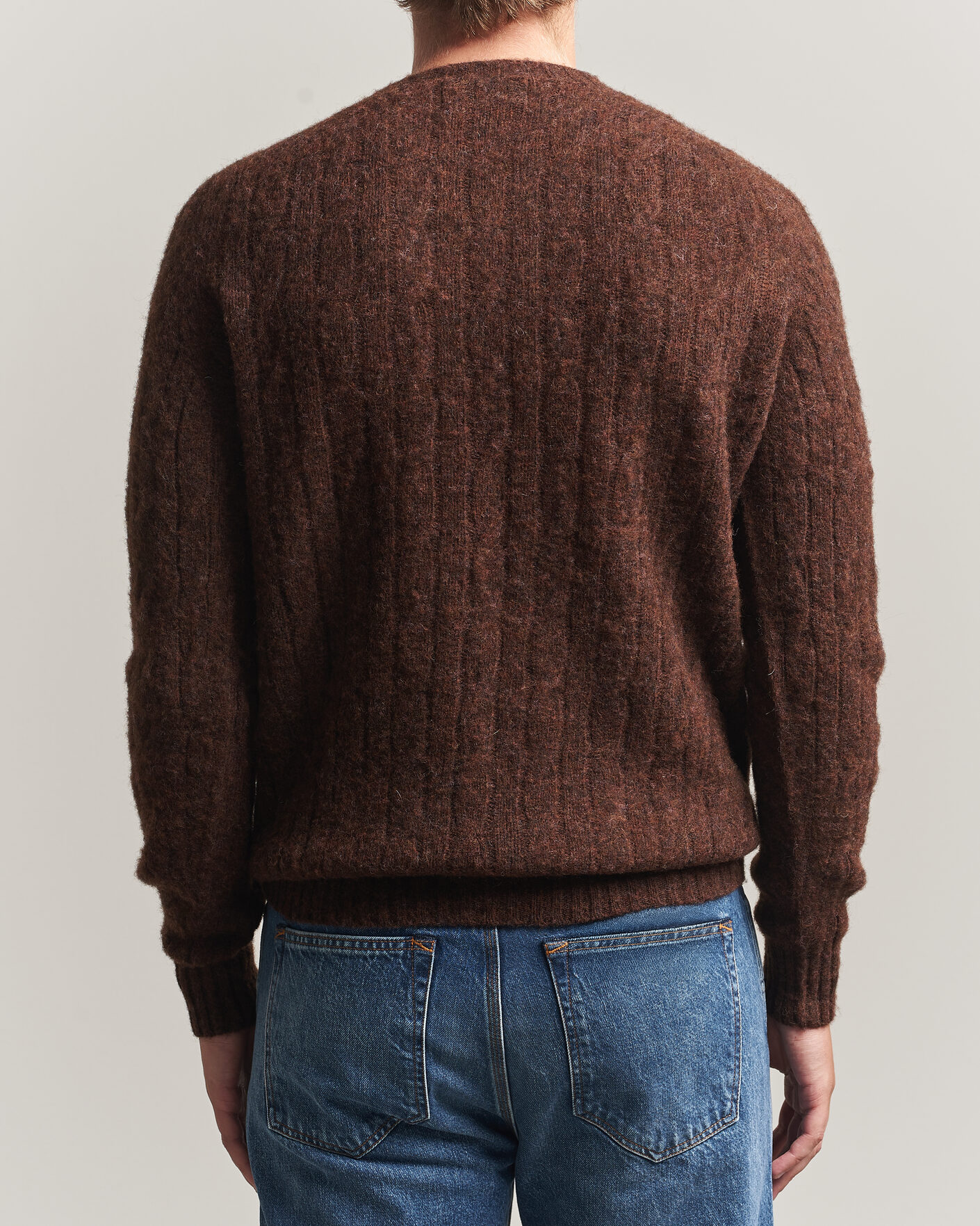 Men | Sweaters & Knitwear | Harley Of Scotland | Brushed Supersoft Lambswool Cable Marron