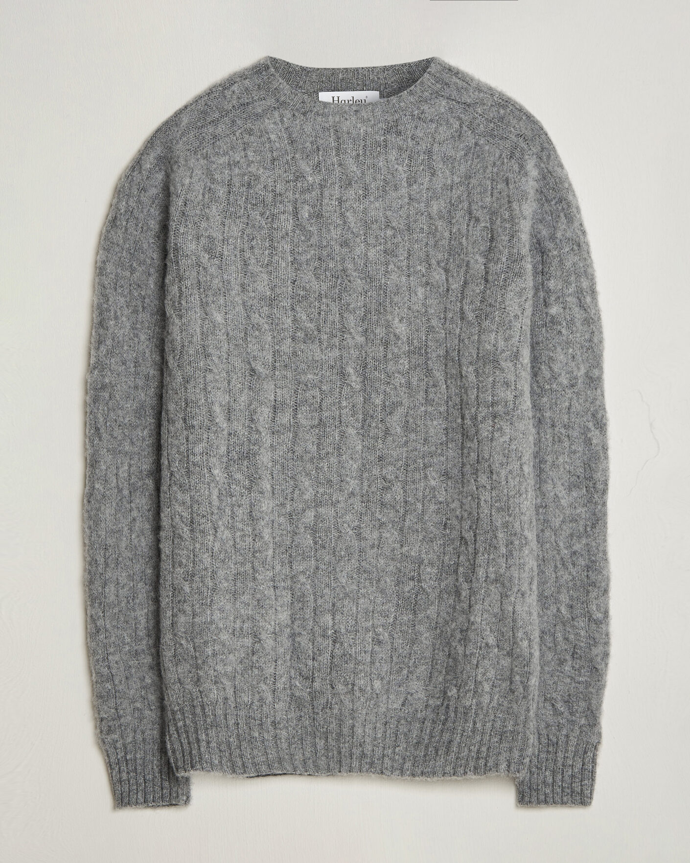 Men | Sweaters & Knitwear | Harley Of Scotland | Brushed Supersoft Lambswool Cable Mid Grey