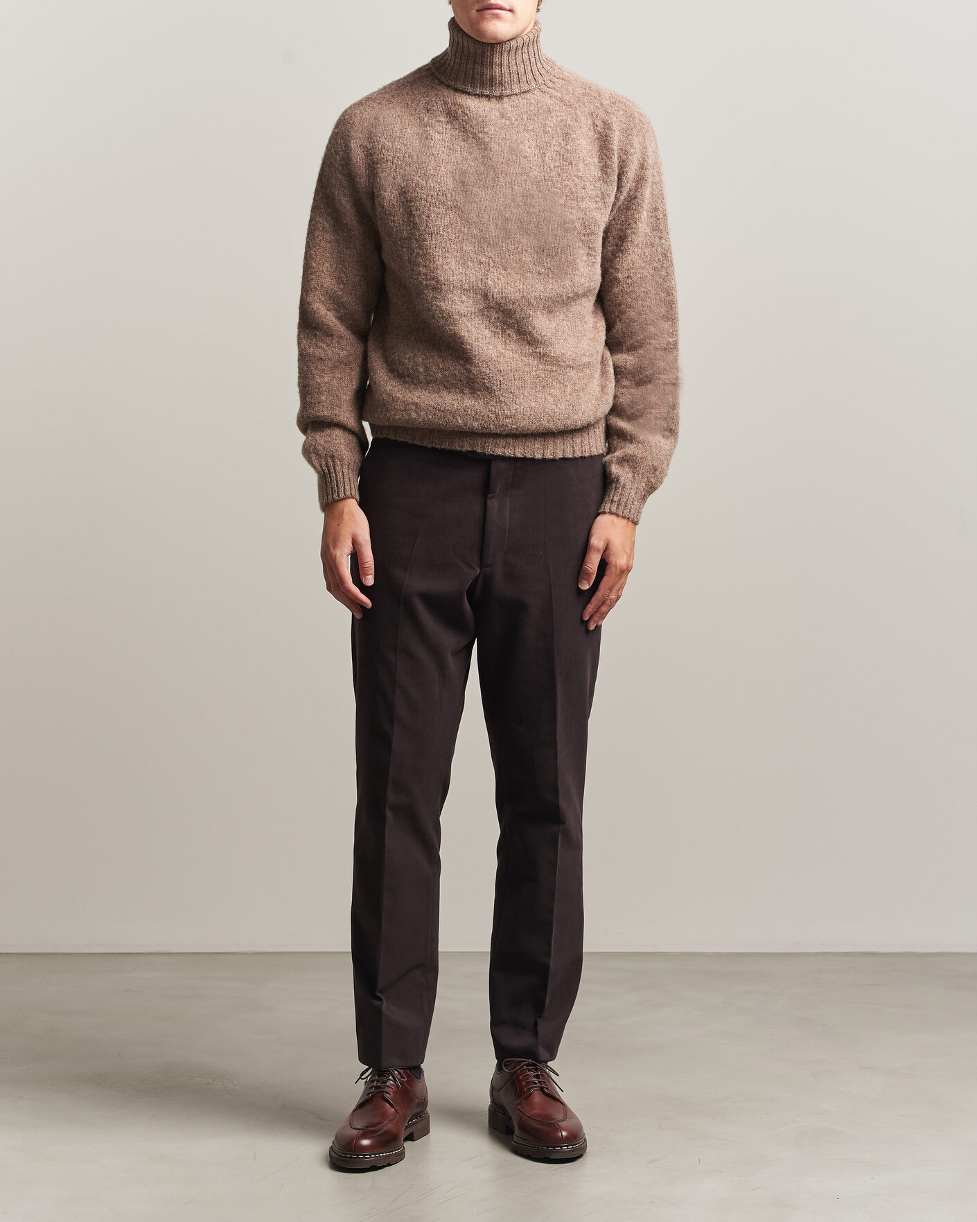 Men | Sweaters & Knitwear | Harley Of Scotland | Brushed Supersoft Lambswool Rollneck Tundra