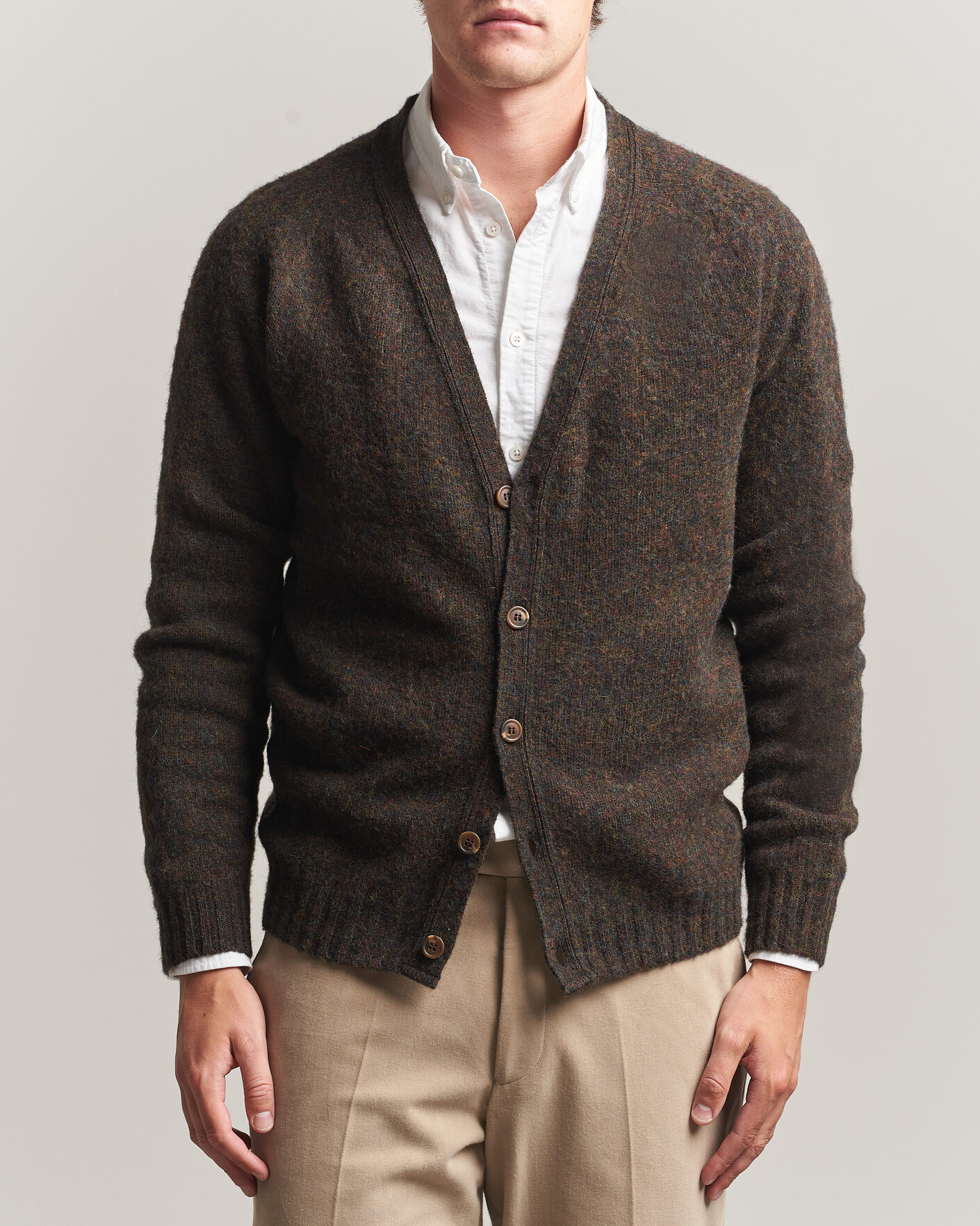 Men | Sweaters & Knitwear | Harley Of Scotland | Brushed Supersoft Lambswool Cardigan Carob