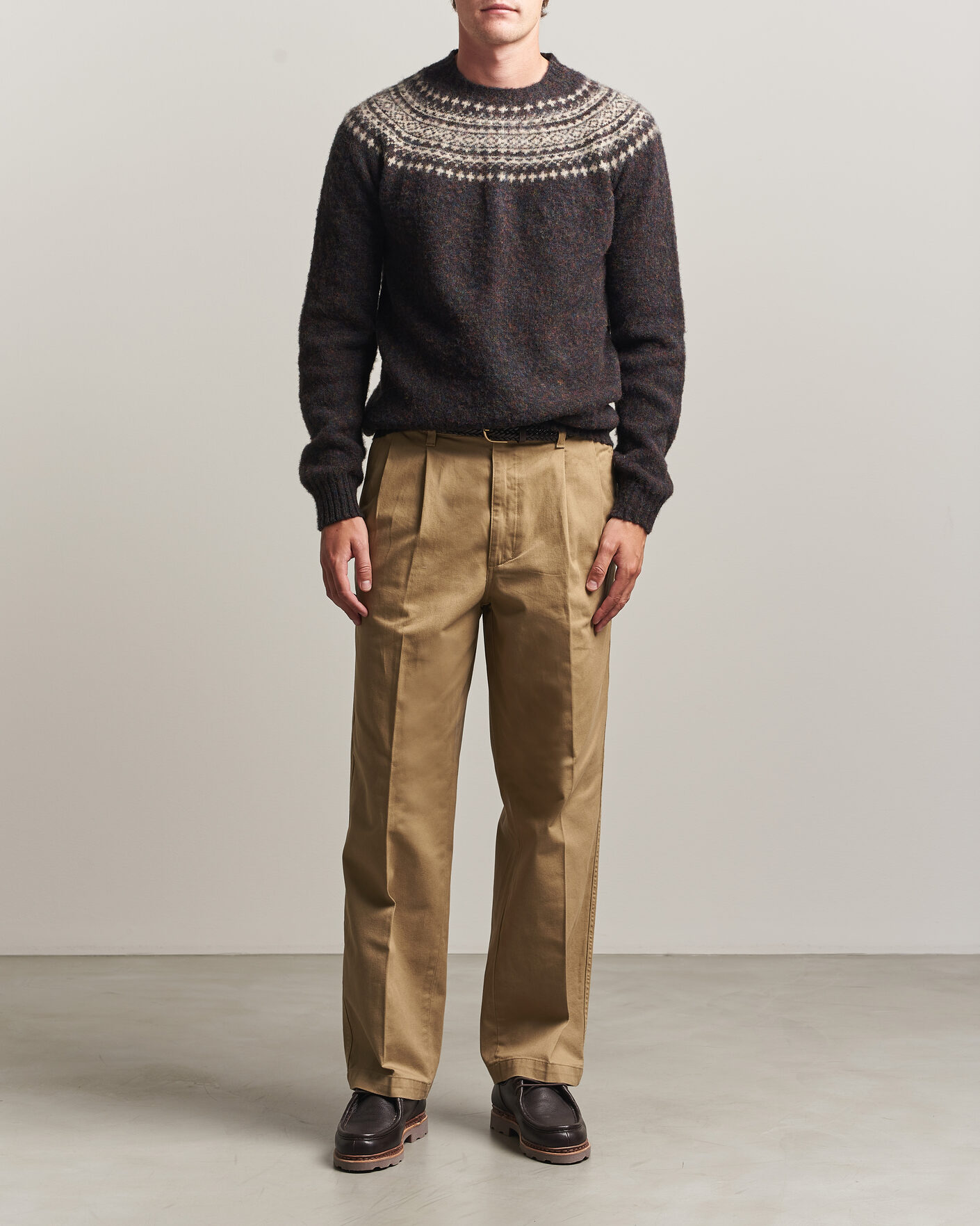 Men | Sweaters & Knitwear | Harley Of Scotland | Brushed Supersoft Lambswool Yolk Fairisle Volcano/Cameo