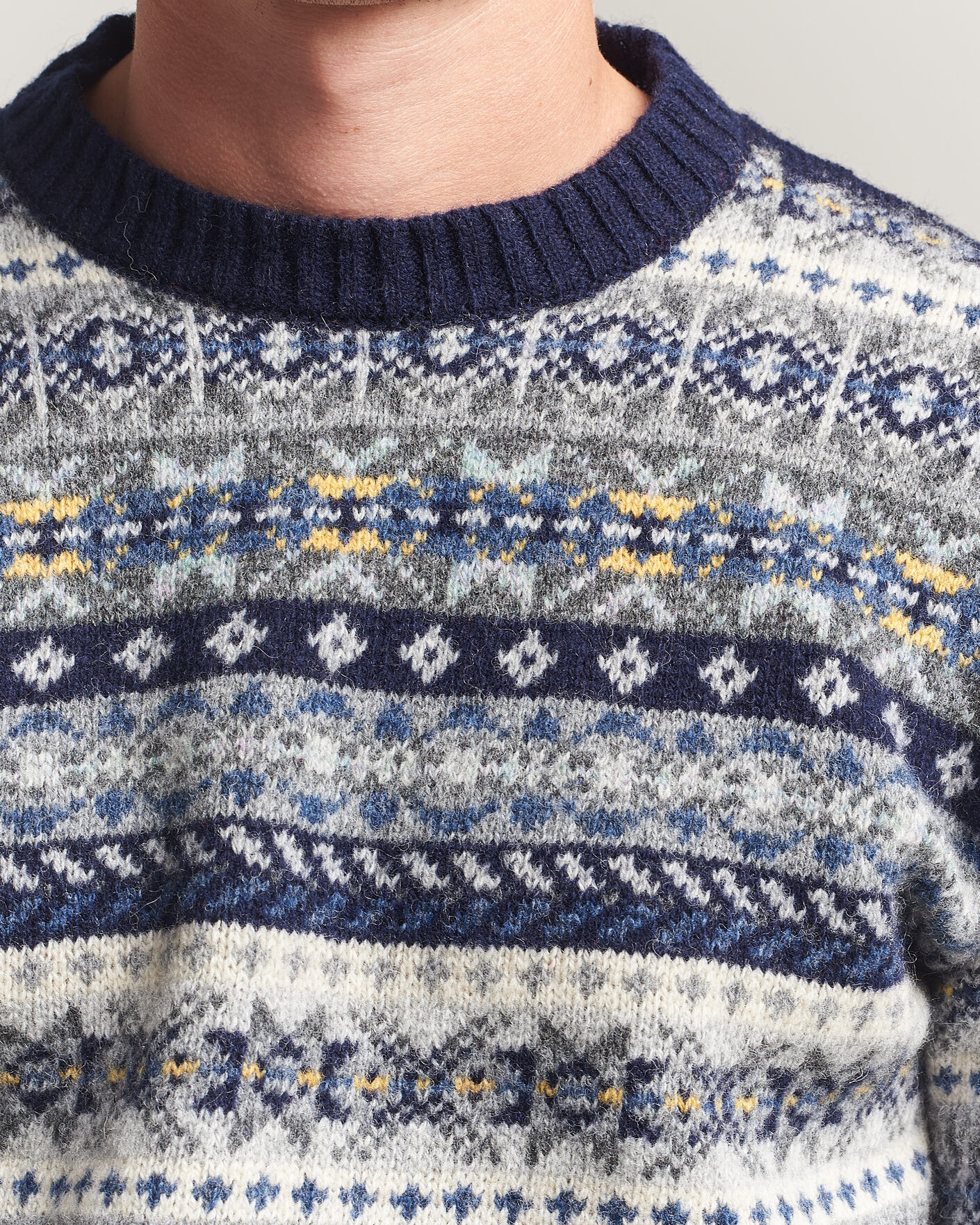 Men | Sweaters & Knitwear | Harley Of Scotland | Supersoft 2ply Lambswool Fairisle Crew Navy