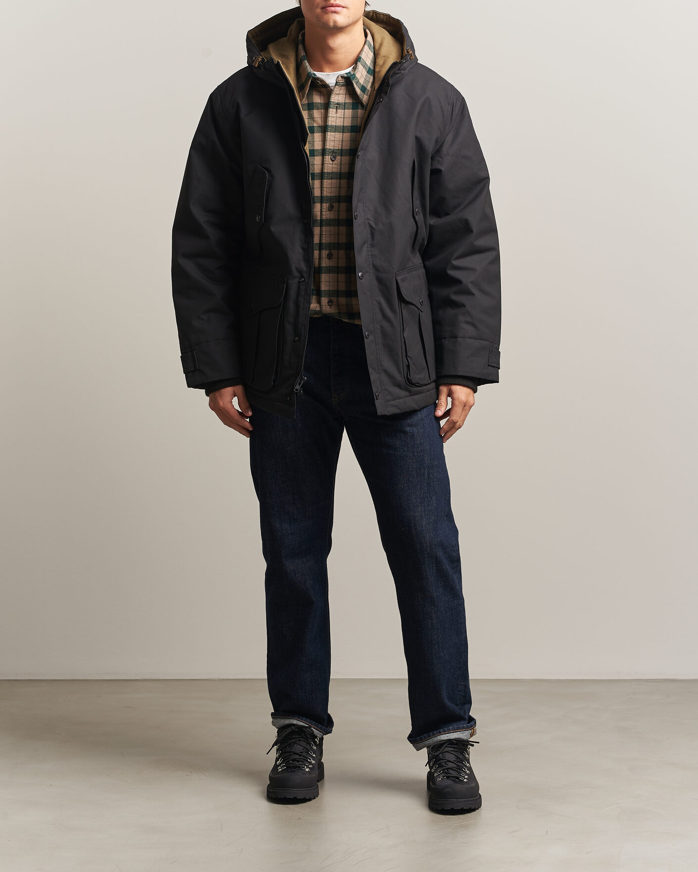 Men | Coats & Jackets | Filson | Waxed Mountain Parka Black