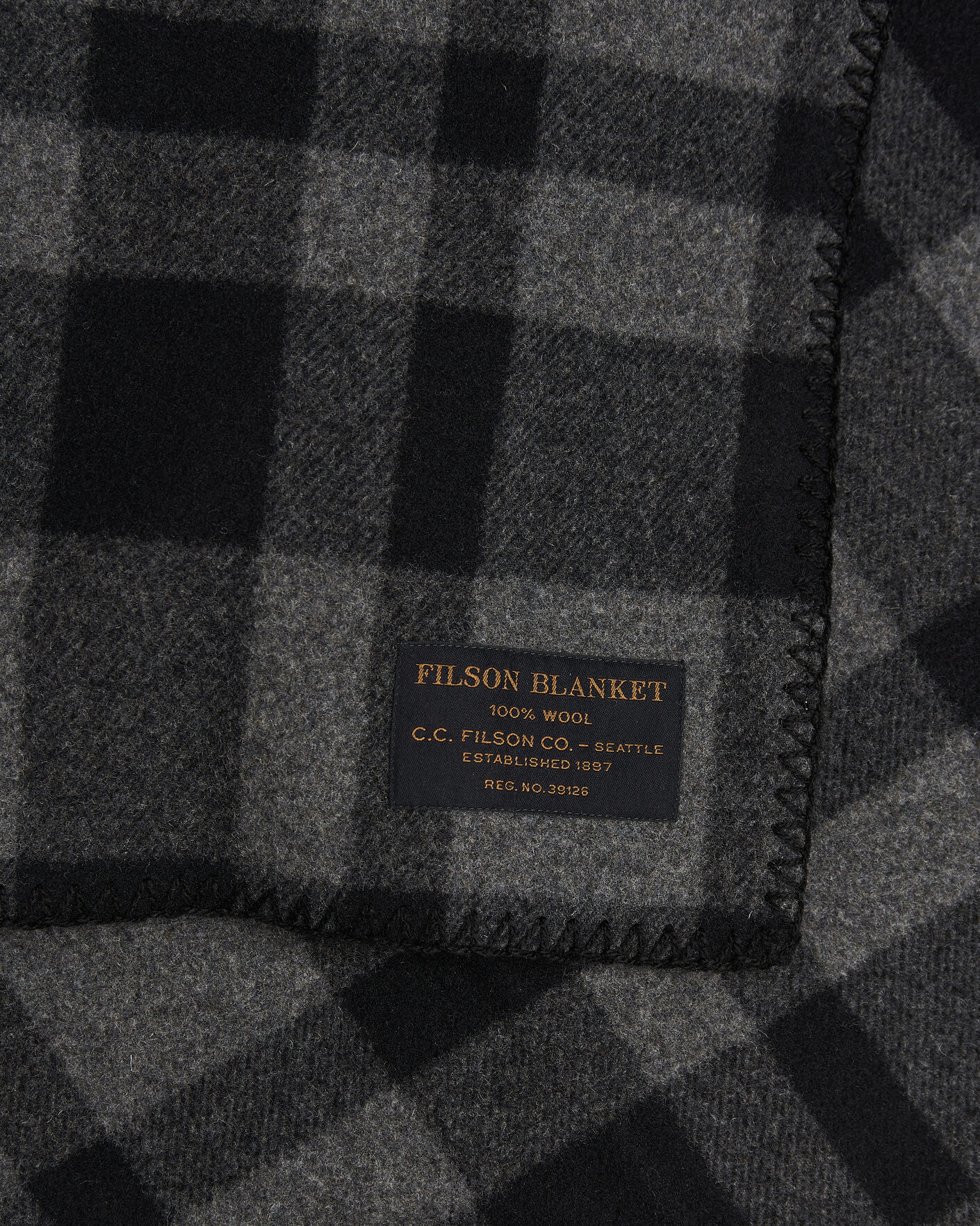 Men | Fabrics | Filson | Mackinaw Wool Blanket Charcoal