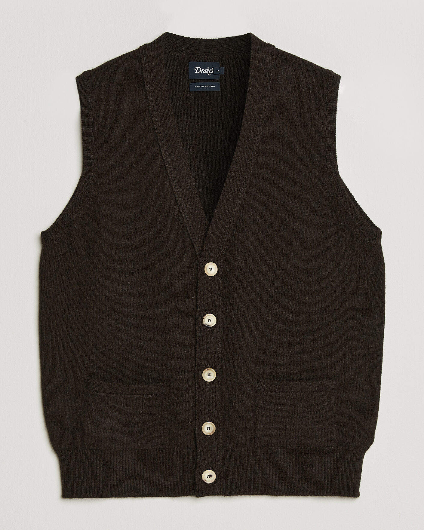 Men | Sweaters & Knitwear | Drake's | Lambswool Vest Cardigan Dark Brown