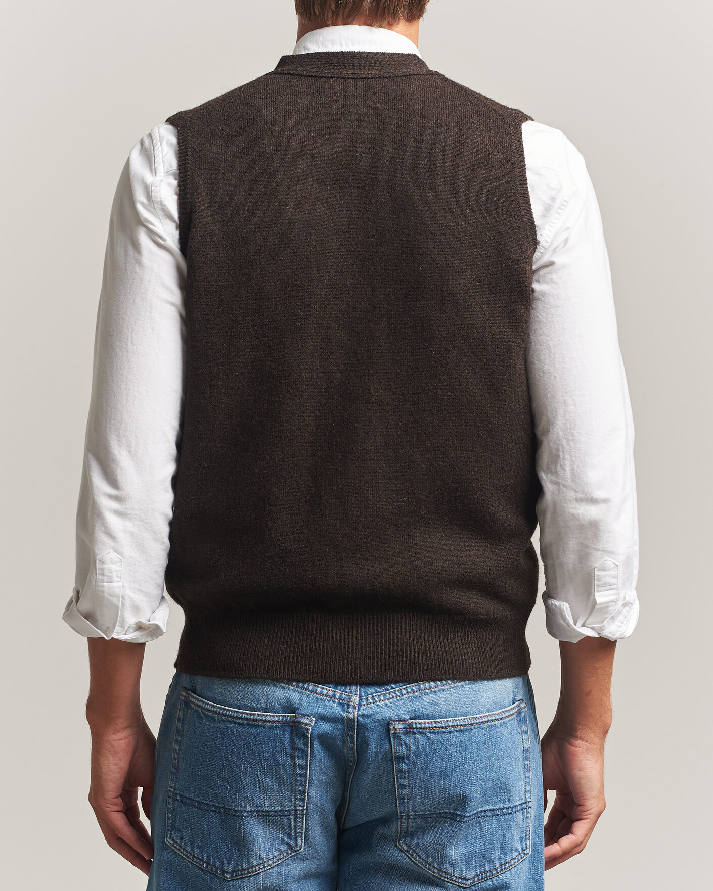 Men | Sweaters & Knitwear | Drake's | Lambswool Vest Cardigan Dark Brown