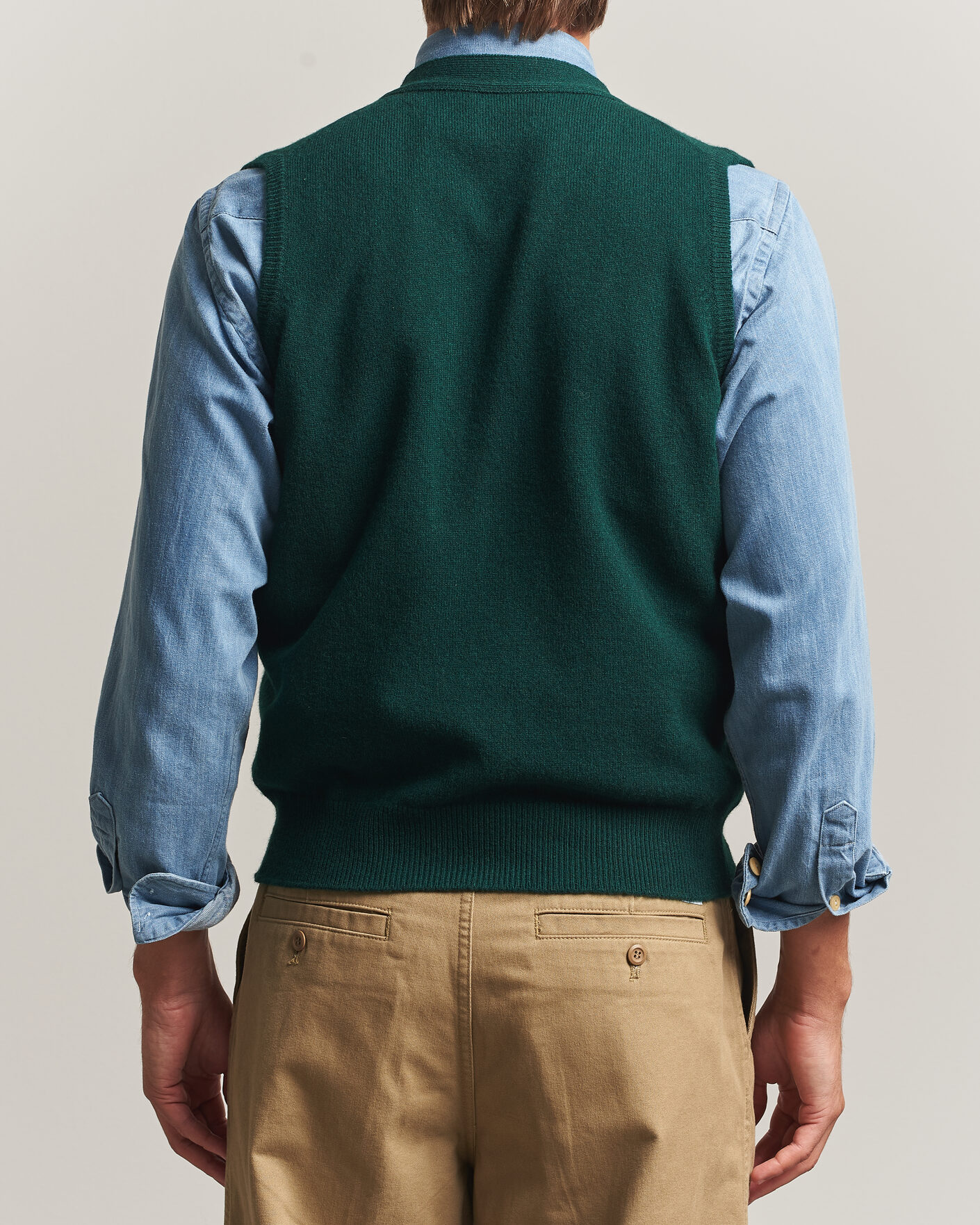 Men | Sweaters & Knitwear | Drake's | Lambswool Vest Cardigan Green
