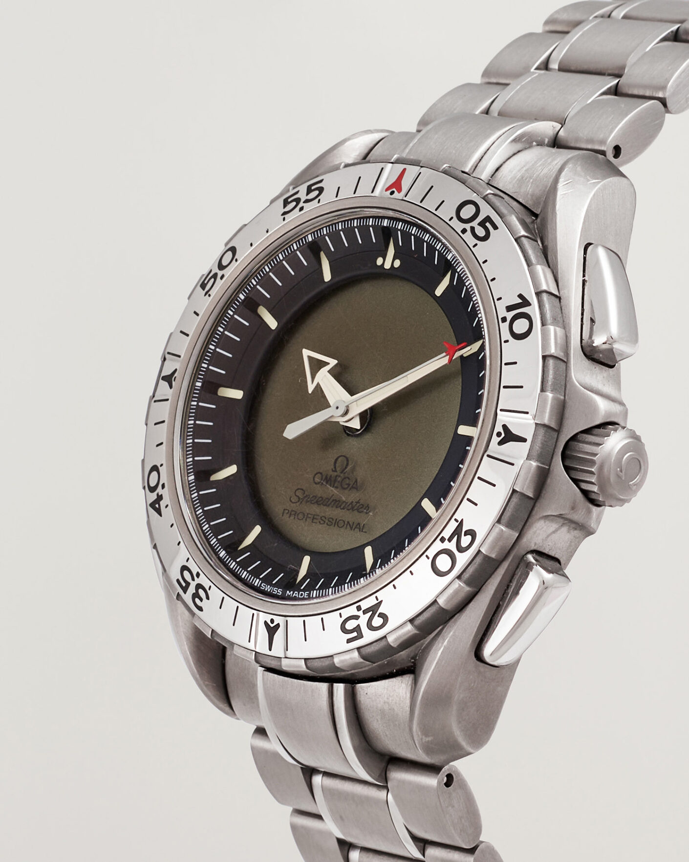 Men | Pre-Owned & Vintage Watches | Omega Pre-Owned | Speedmaster Skywalker X-33