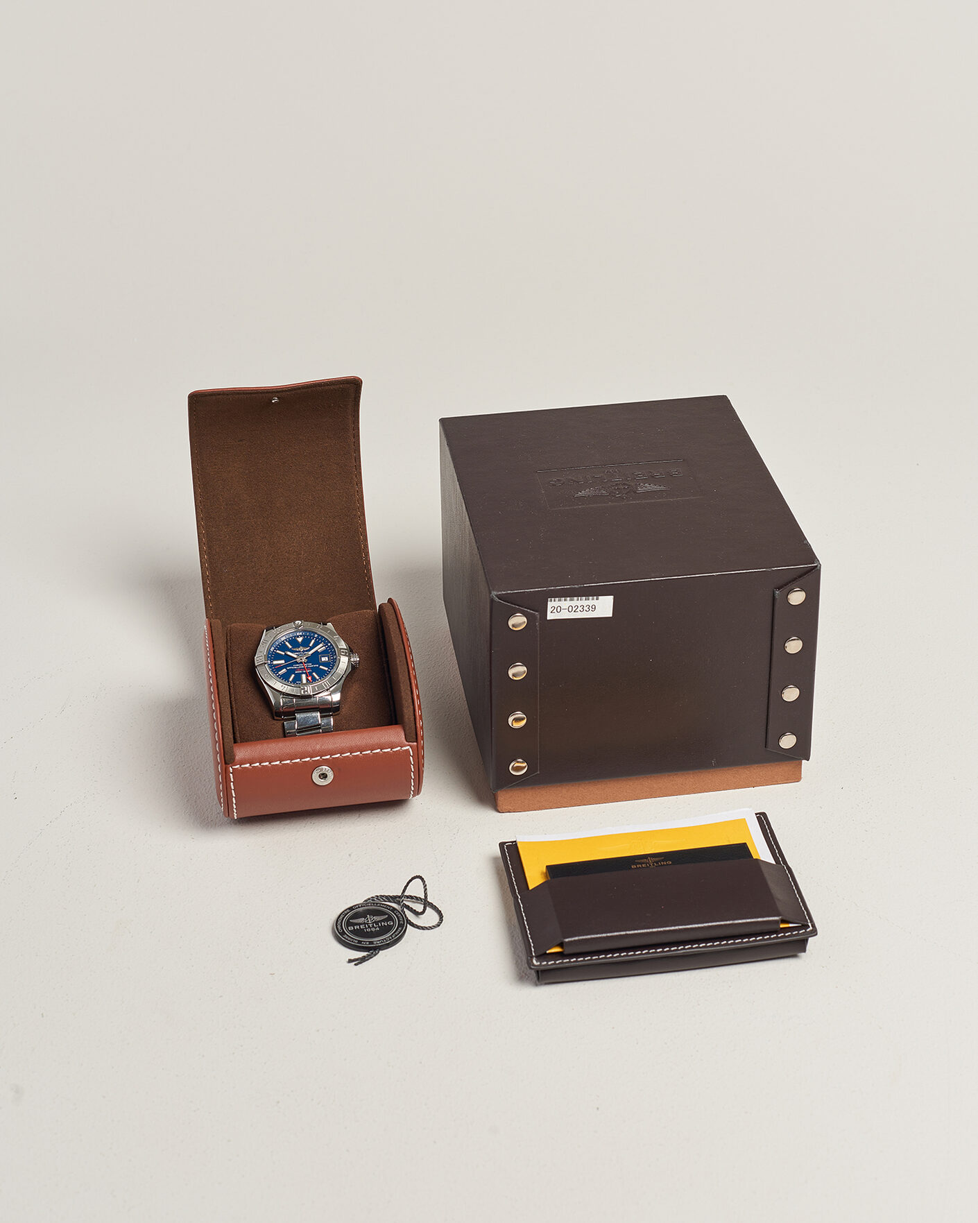 Men | Pre-Owned & Vintage Watches | Breitling Pre-Owned | Avenger II GMT 