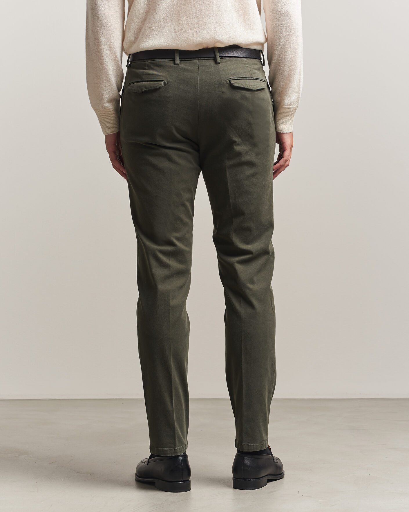 Men | Trousers | Briglia 1949 | Easy Fit Pleated Cotton Stretch Trousers Military