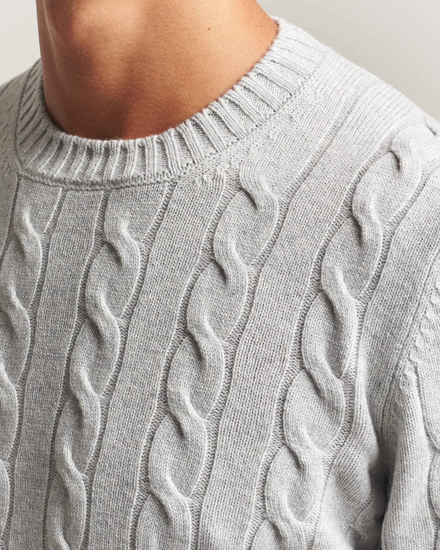 Men | Sweaters & Knitwear | Gran Sasso | Wool/Cashmere Cable Crew Neck Light Grey Melange