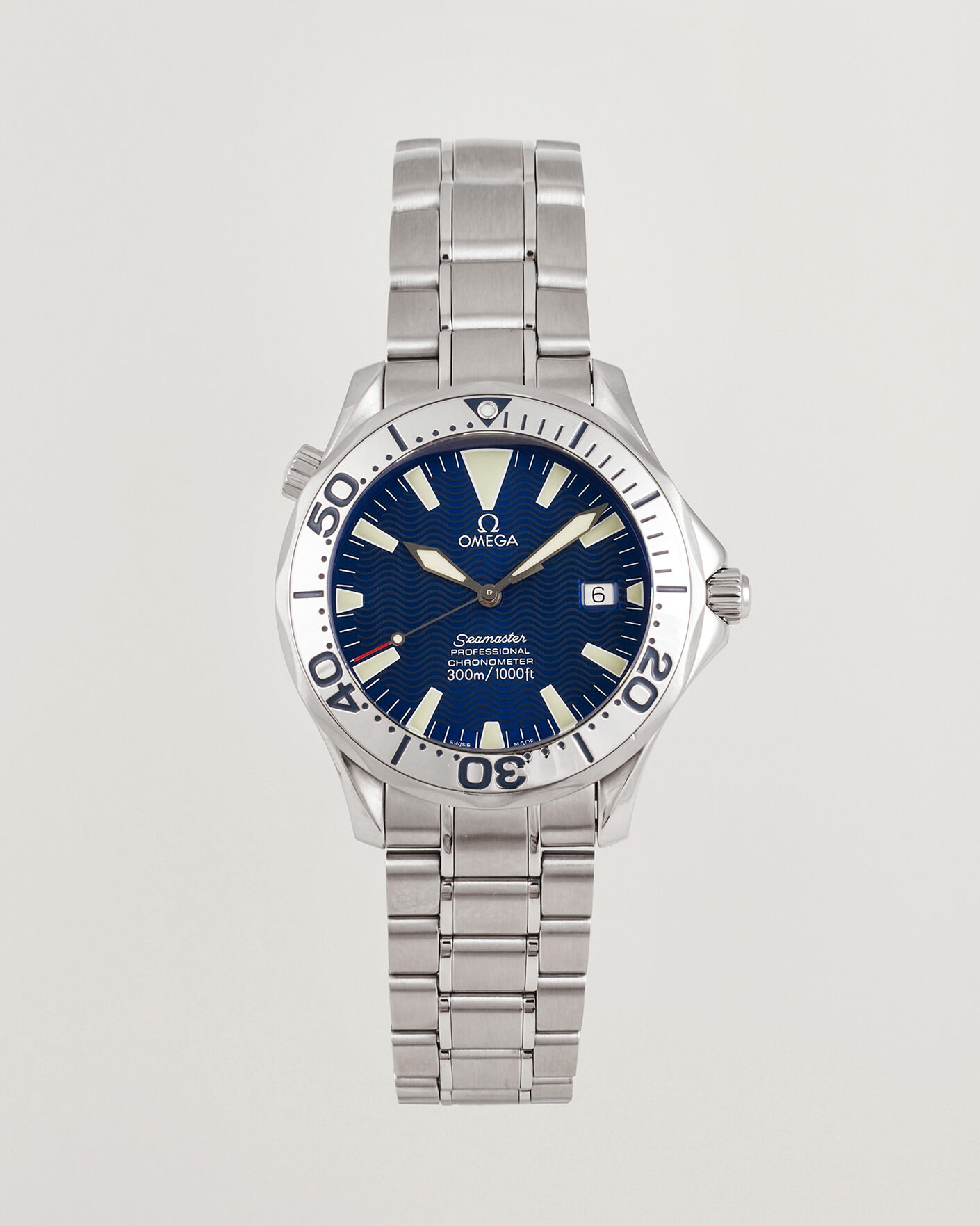 Men | Pre-Owned & Vintage Watches | Omega Pre-Owned | Seamaster 300M Electric Blue 