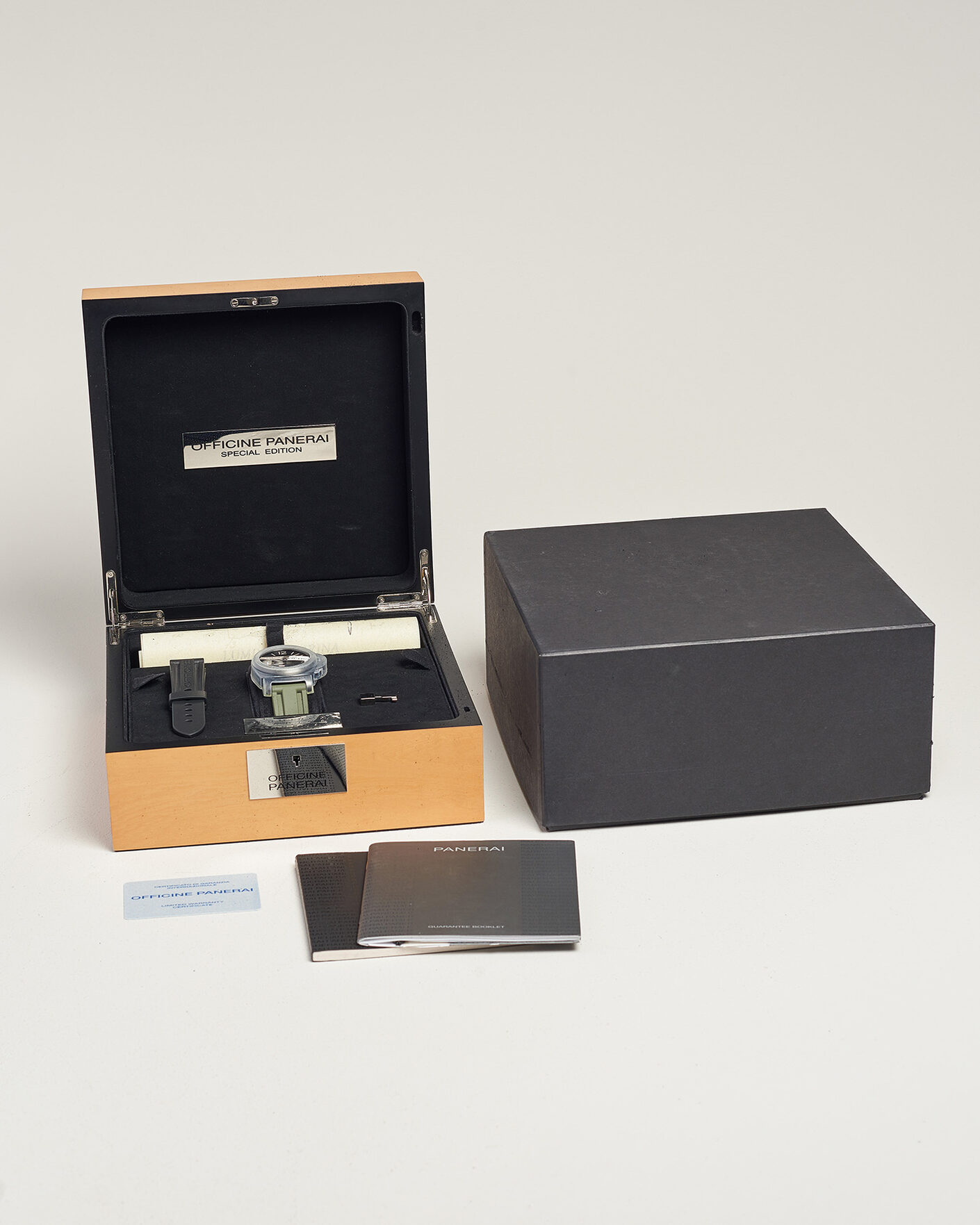Men | Pre-Owned & Vintage Watches | Panerai Pre-Owned | PAM00416 Luminor Marina Beverly Hills Boutique
