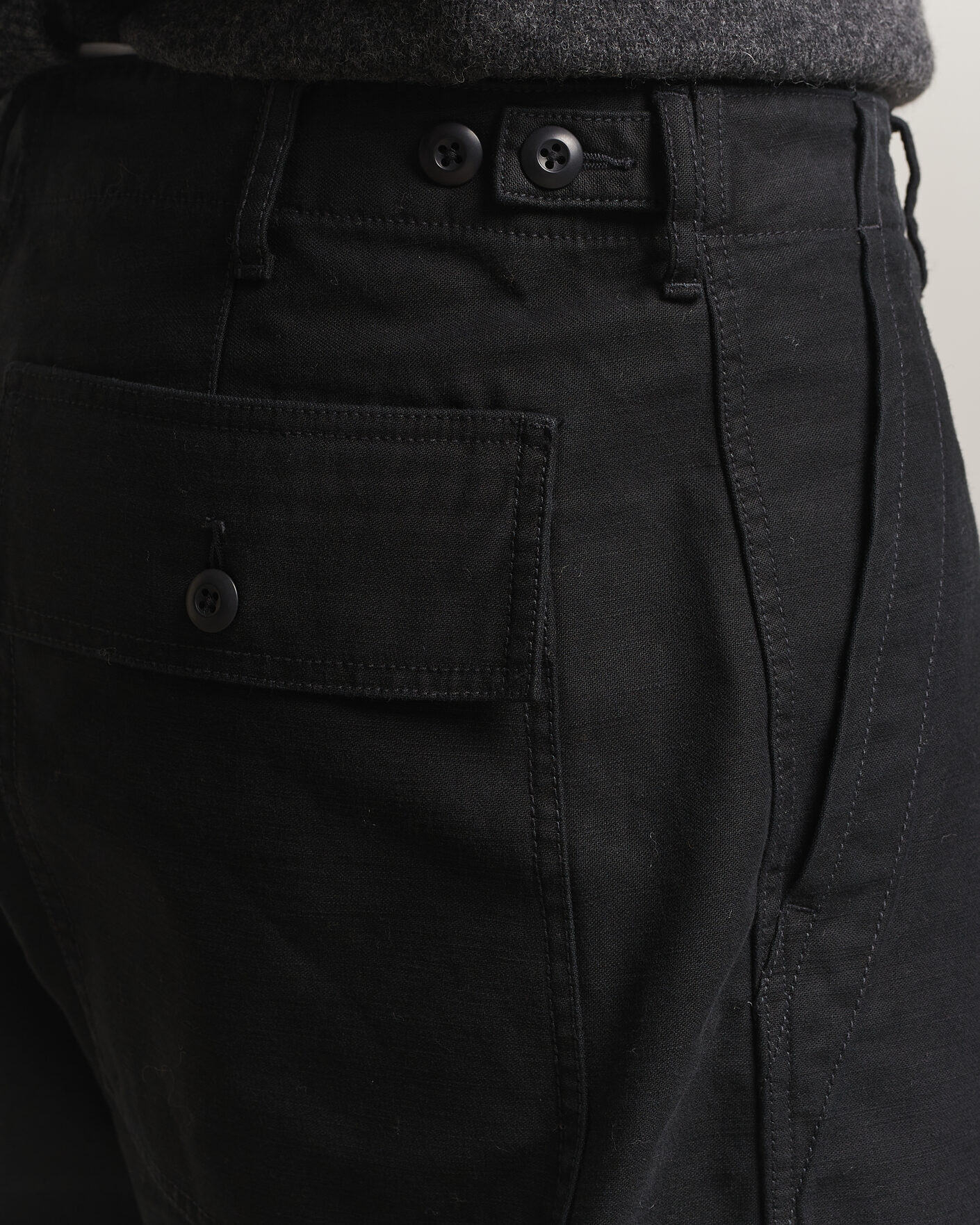 Men | Trousers | BEAMS PLUS | MIL Utility Sateen Trousers Black