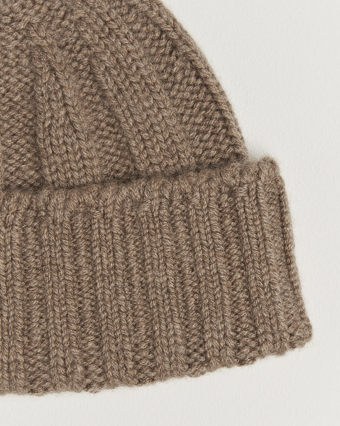 Men | Beanies | BEAMS PLUS | Cashmere Rib Beanie Camel