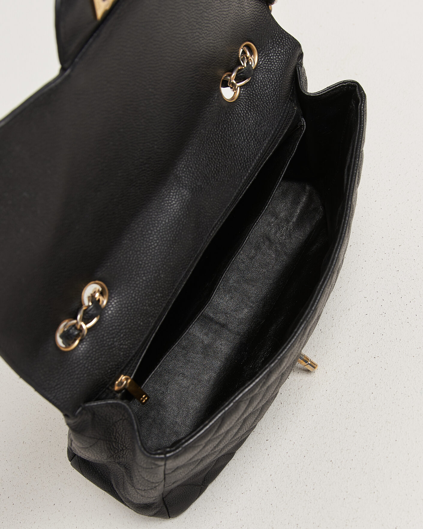 Men | Pre-Owned & Vintage Bags | Chanel Pre-Owned | Classic Jumbo Single Flap Bag Caviar Black
