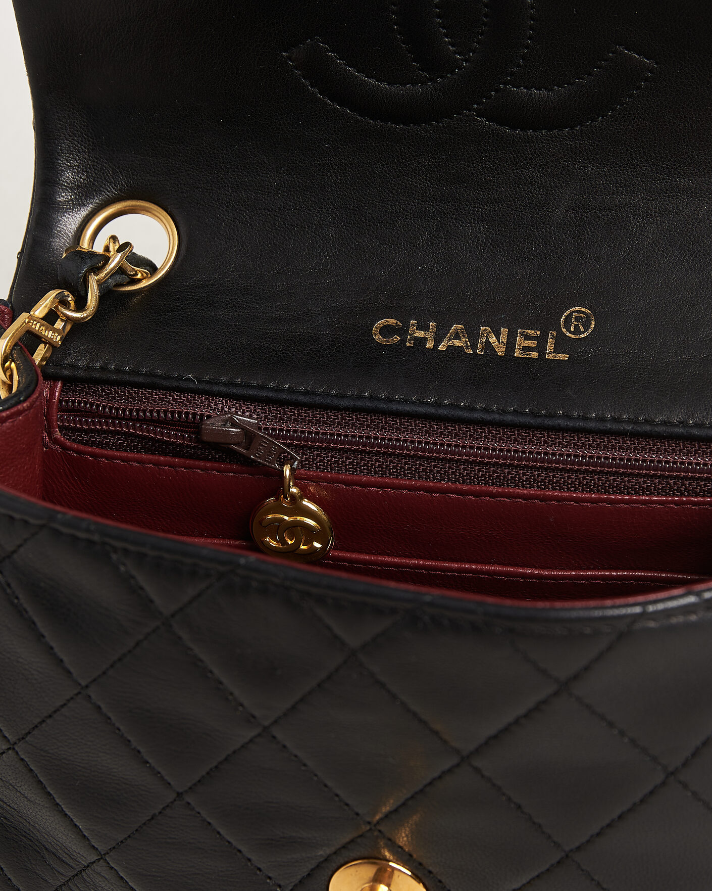Men | Pre-Owned & Vintage Bags | Chanel Pre-Owned | Classic Mini Square Single Flap Bag Lambskin Black
