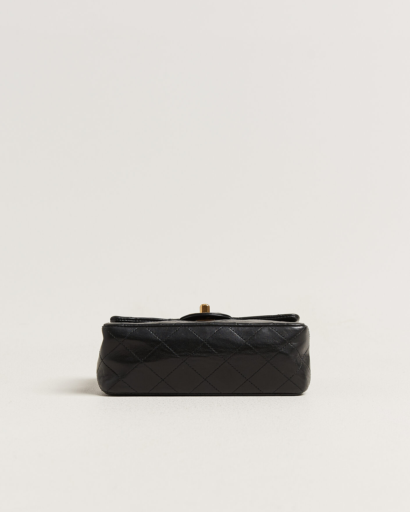 Men | Pre-Owned & Vintage Bags | Chanel Pre-Owned | Classic Mini Square Single Flap Bag Lambskin Black
