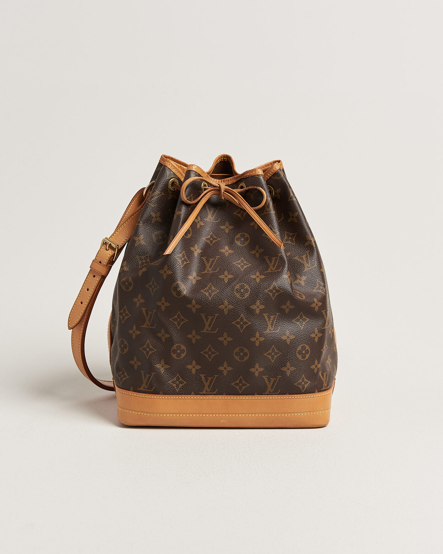 Men | Pre-Owned & Vintage Bags | Louis Vuitton Pre-Owned | Noé Monogram