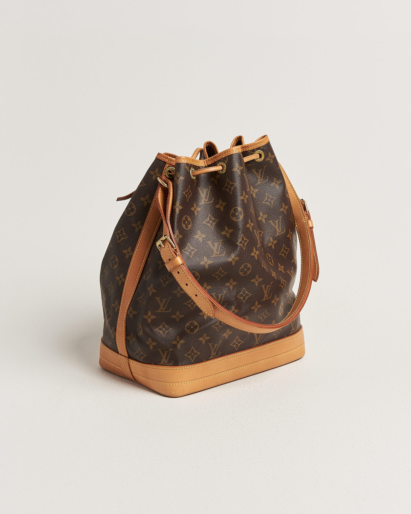 Men | Pre-Owned & Vintage Bags | Louis Vuitton Pre-Owned | Noé Monogram