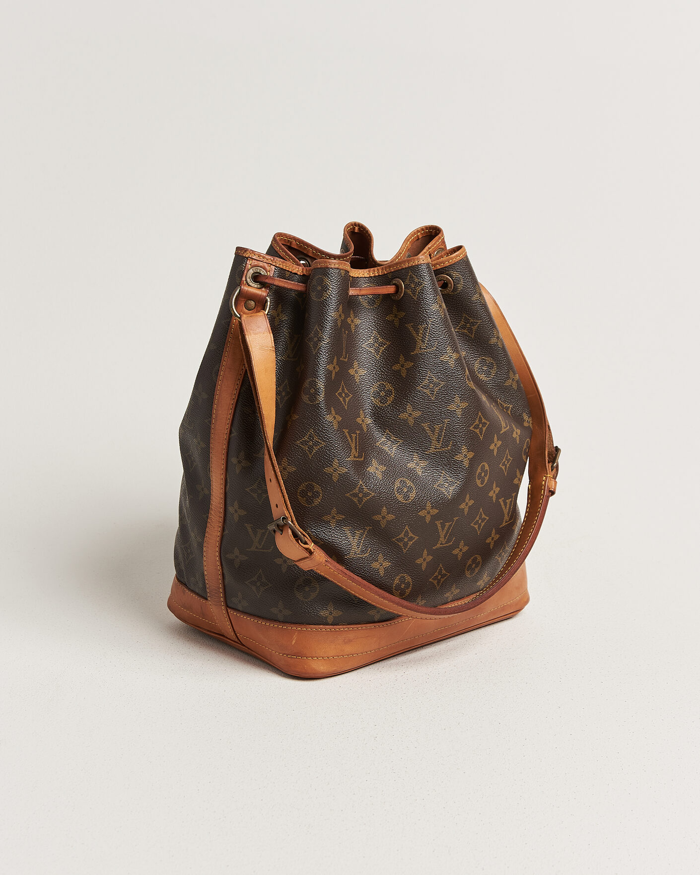 Men | Pre-Owned & Vintage Bags | Louis Vuitton Pre-Owned | Noé Monogram