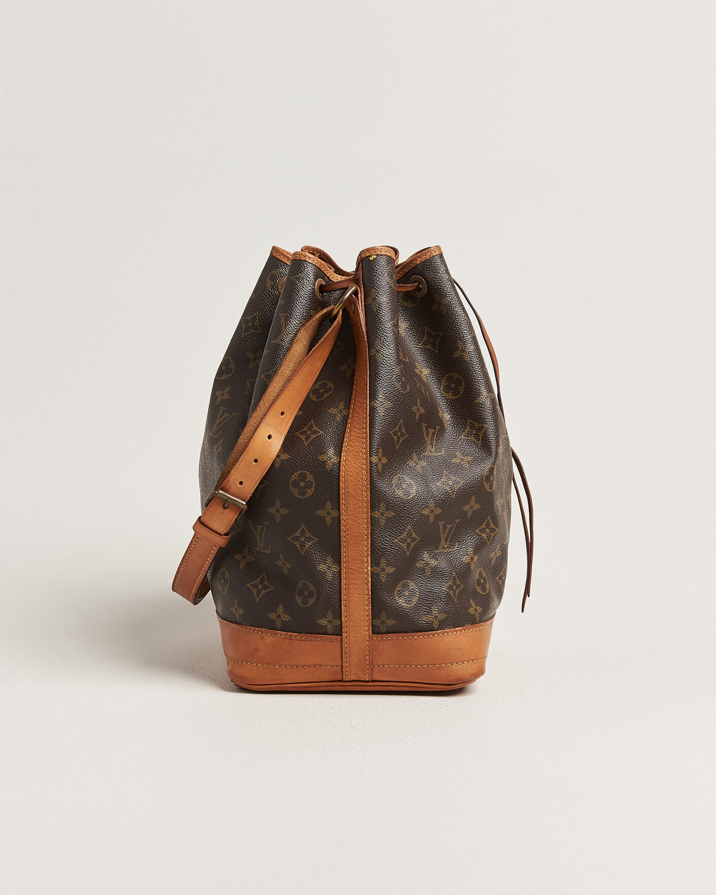 Men | Pre-Owned & Vintage Bags | Louis Vuitton Pre-Owned | Noé Monogram