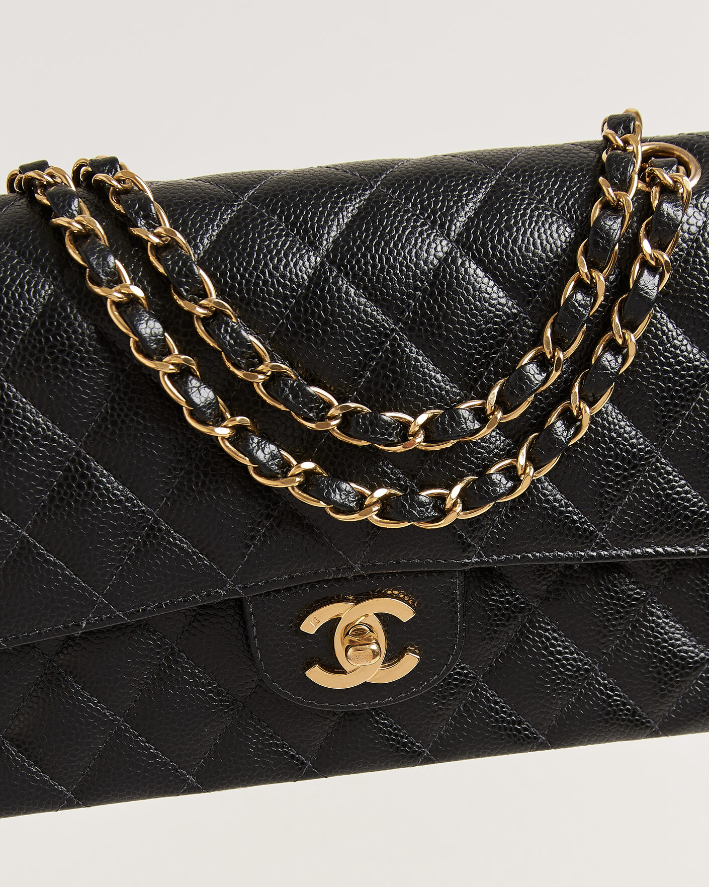 Men | Pre-Owned & Vintage Bags | Chanel Pre-Owned | Classic Medium Double Flap Bag Caviar Black