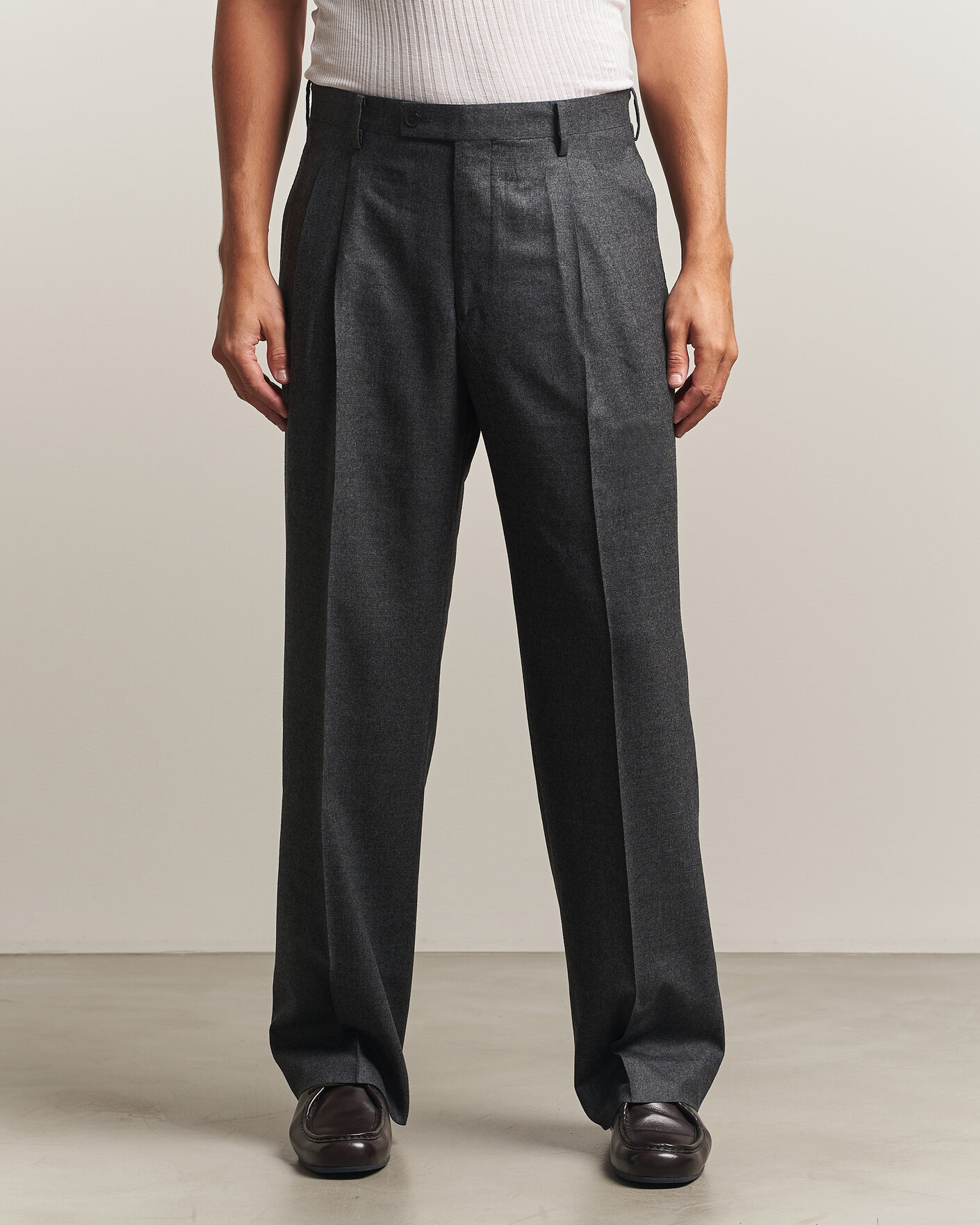 Men | Trousers | Auralee | Super Light Wool Pants Charcoal