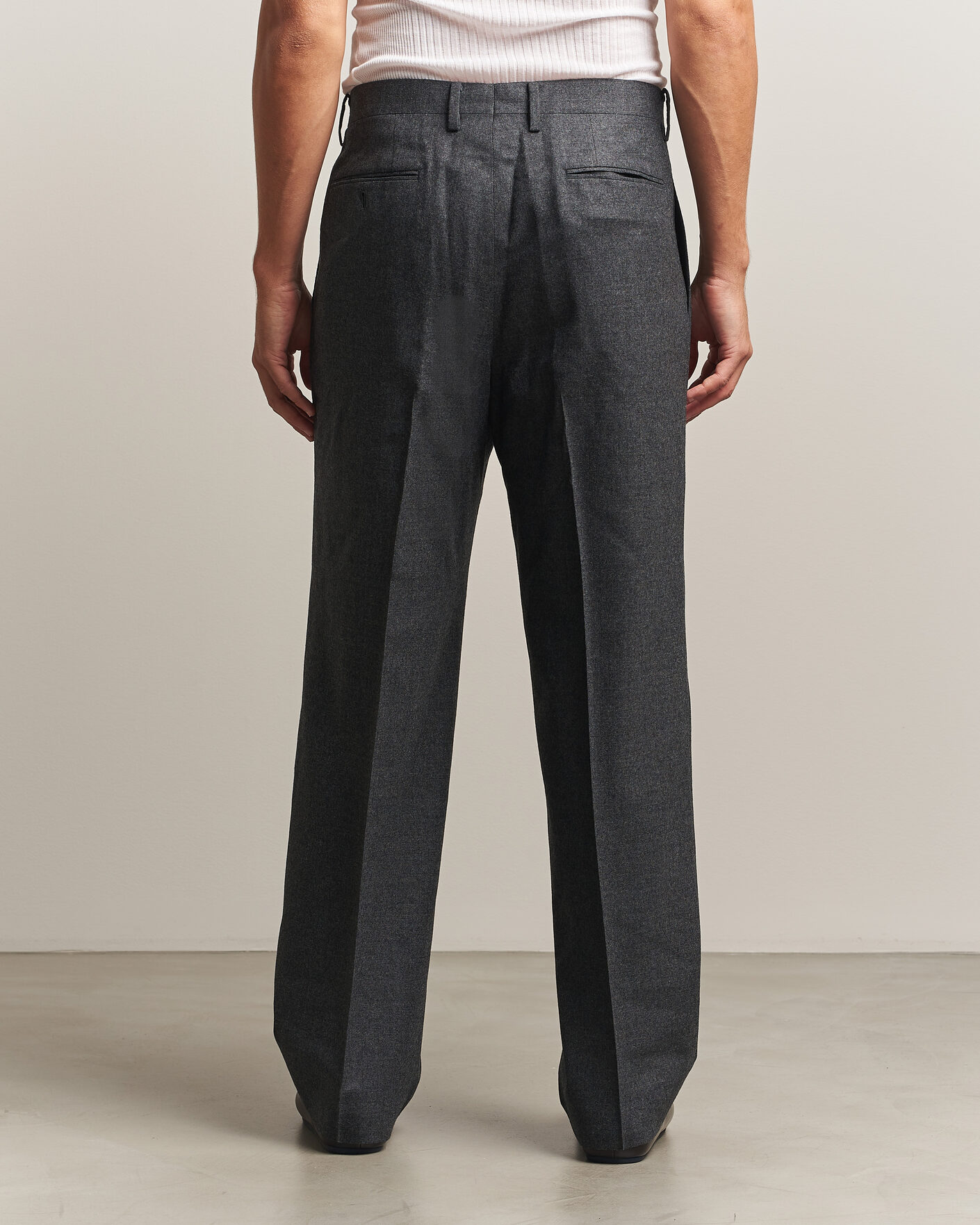 Men | Trousers | Auralee | Super Light Wool Pants Charcoal