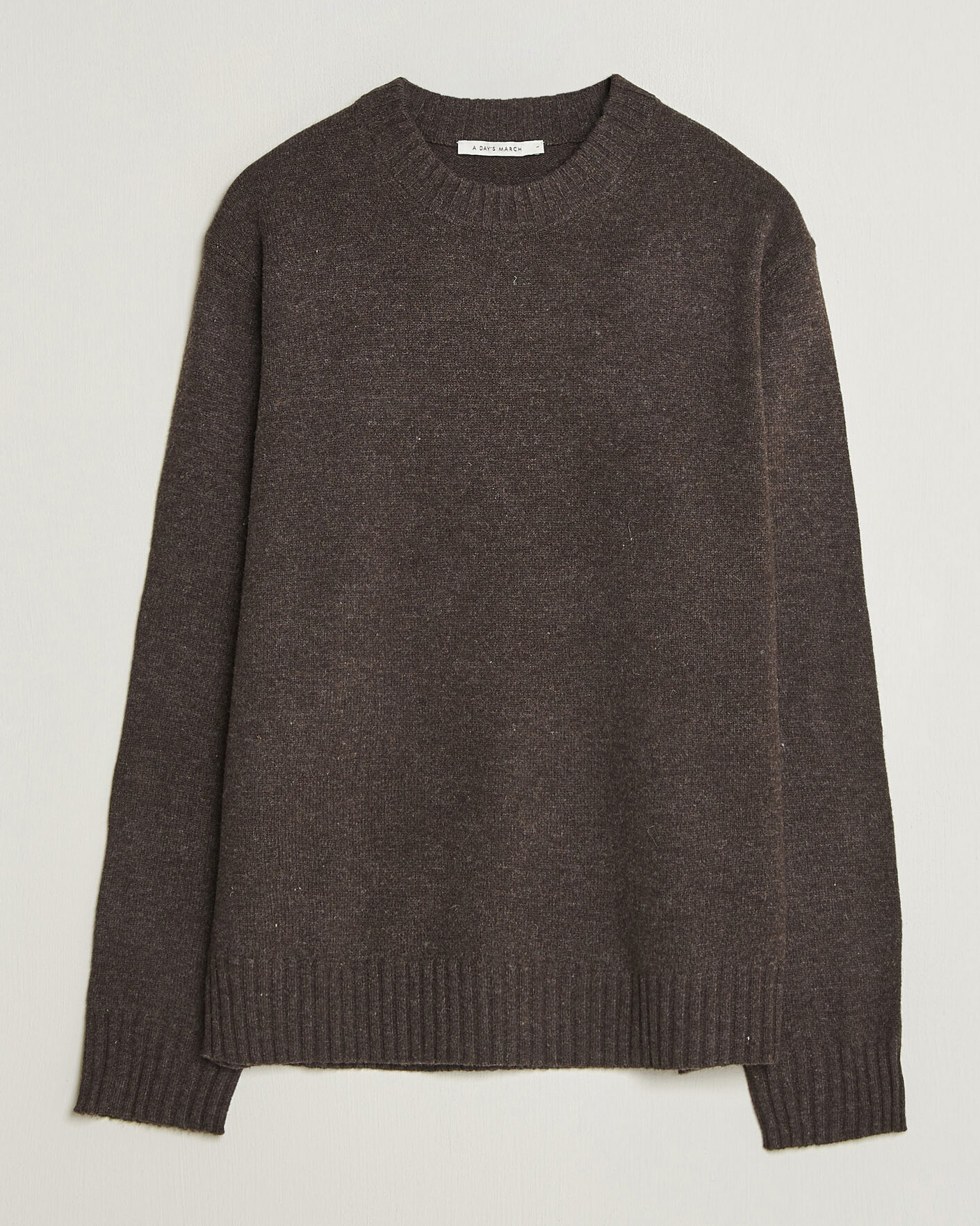Men | Sweaters & Knitwear | A Day's March | Marlow Lambswool Sweater Dark Brown