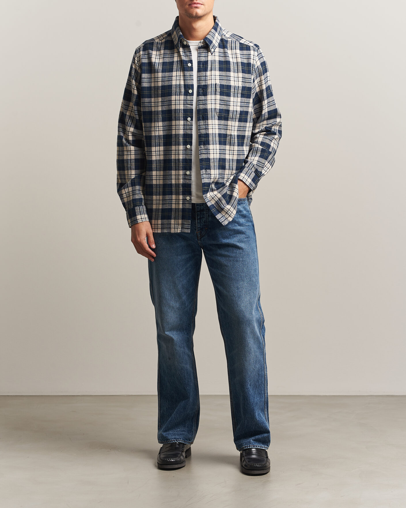 Men | Shirts | A Day's March | Classic Checked Flannel Shirt Navy/White