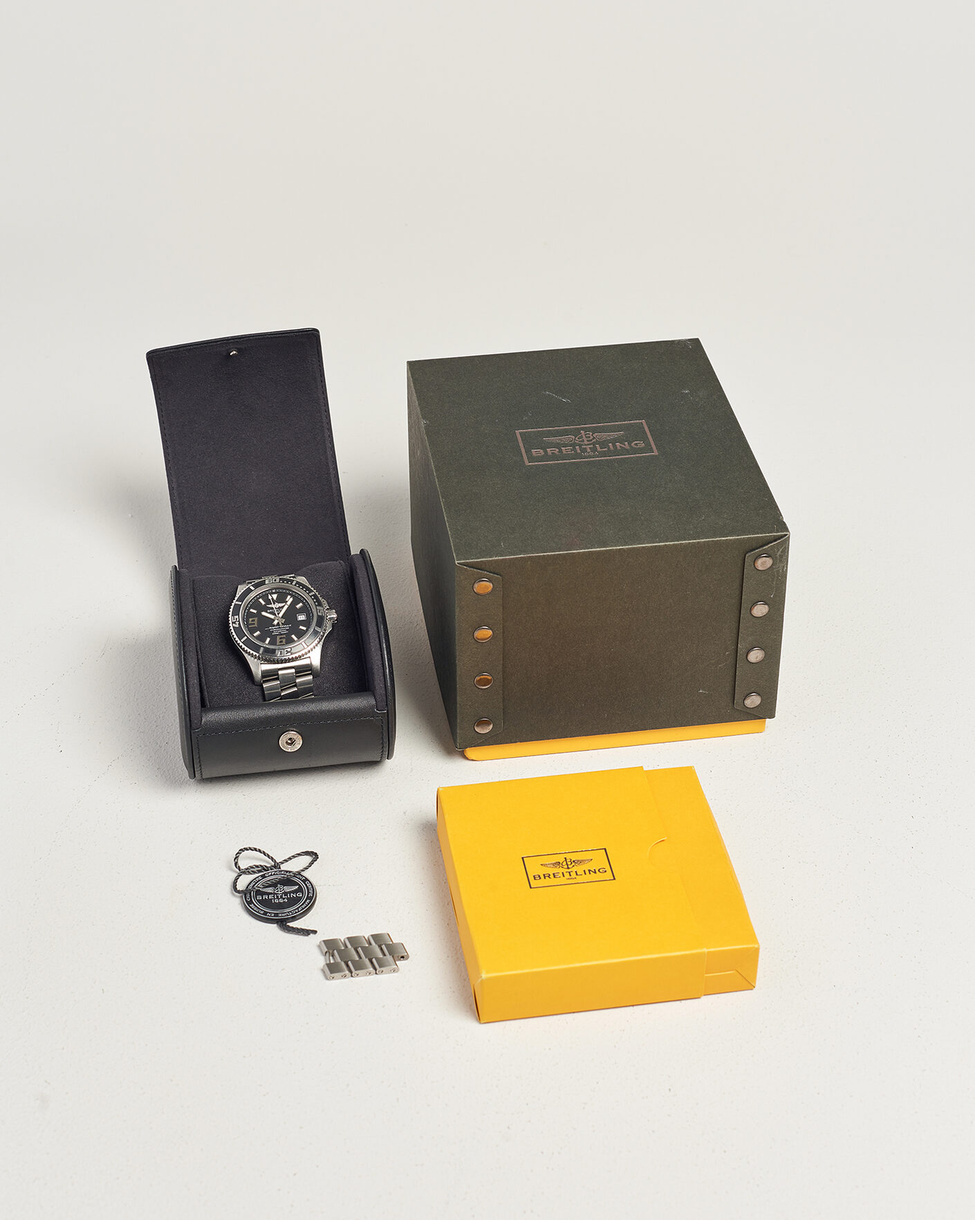 Men | Pre-Owned & Vintage Watches | Breitling Pre-Owned | Superocean 44