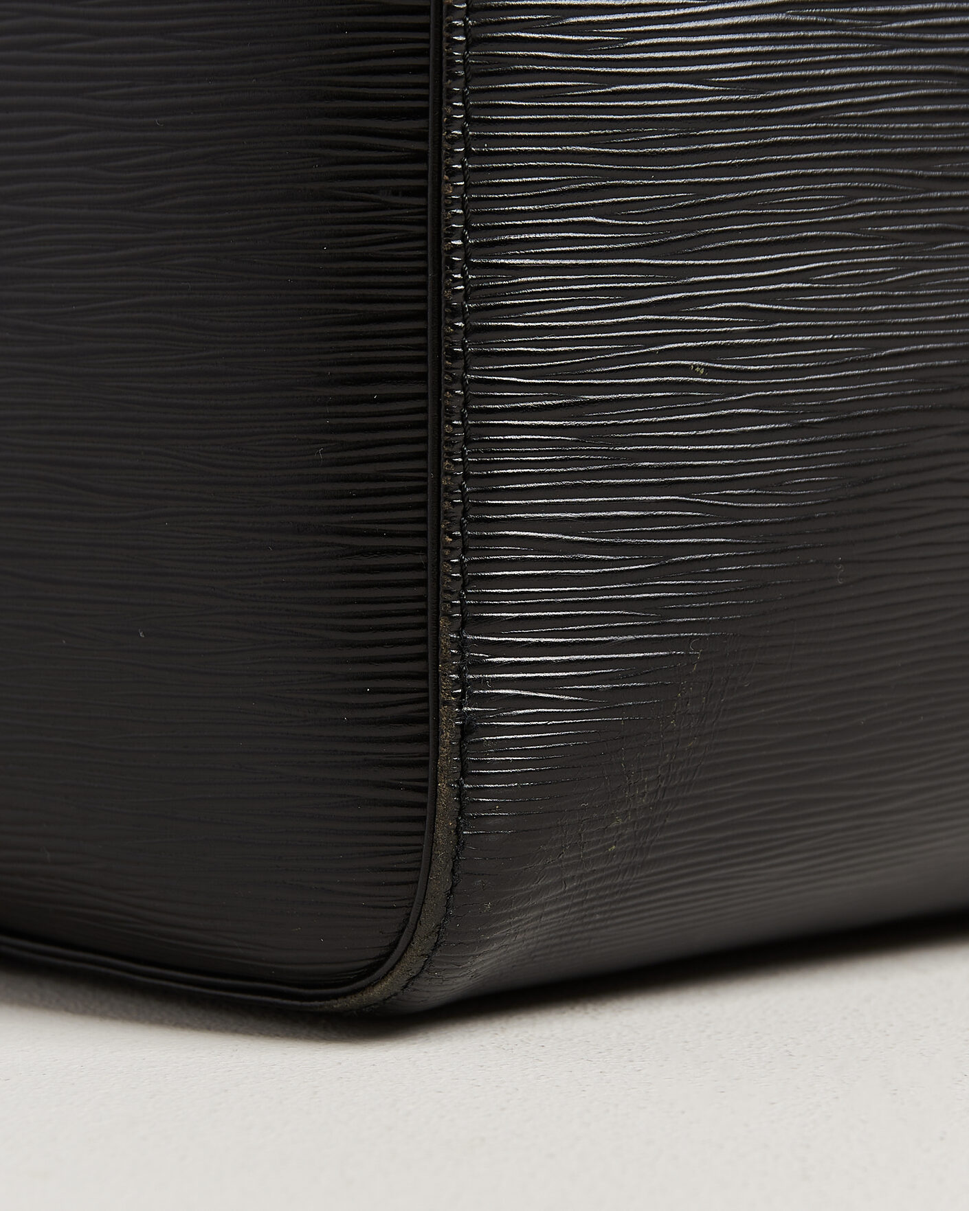 Men | Pre-Owned & Vintage Bags | Louis Vuitton Pre-Owned | Keepall 50 Epi Leather Black