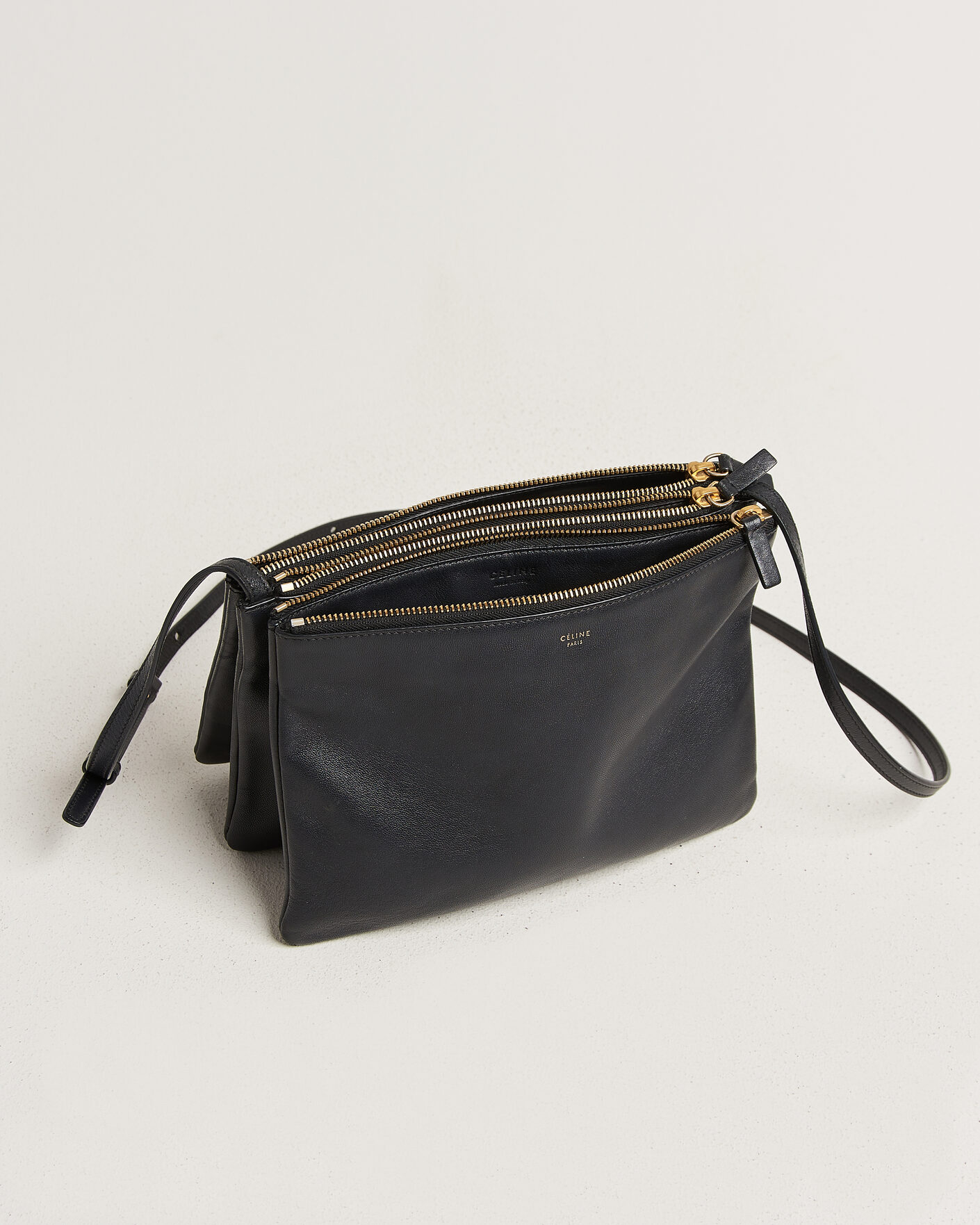 Men | Pre-Owned & Vintage Bags | Celine Pre-Owned | Trio Bag Medium Leather Black
