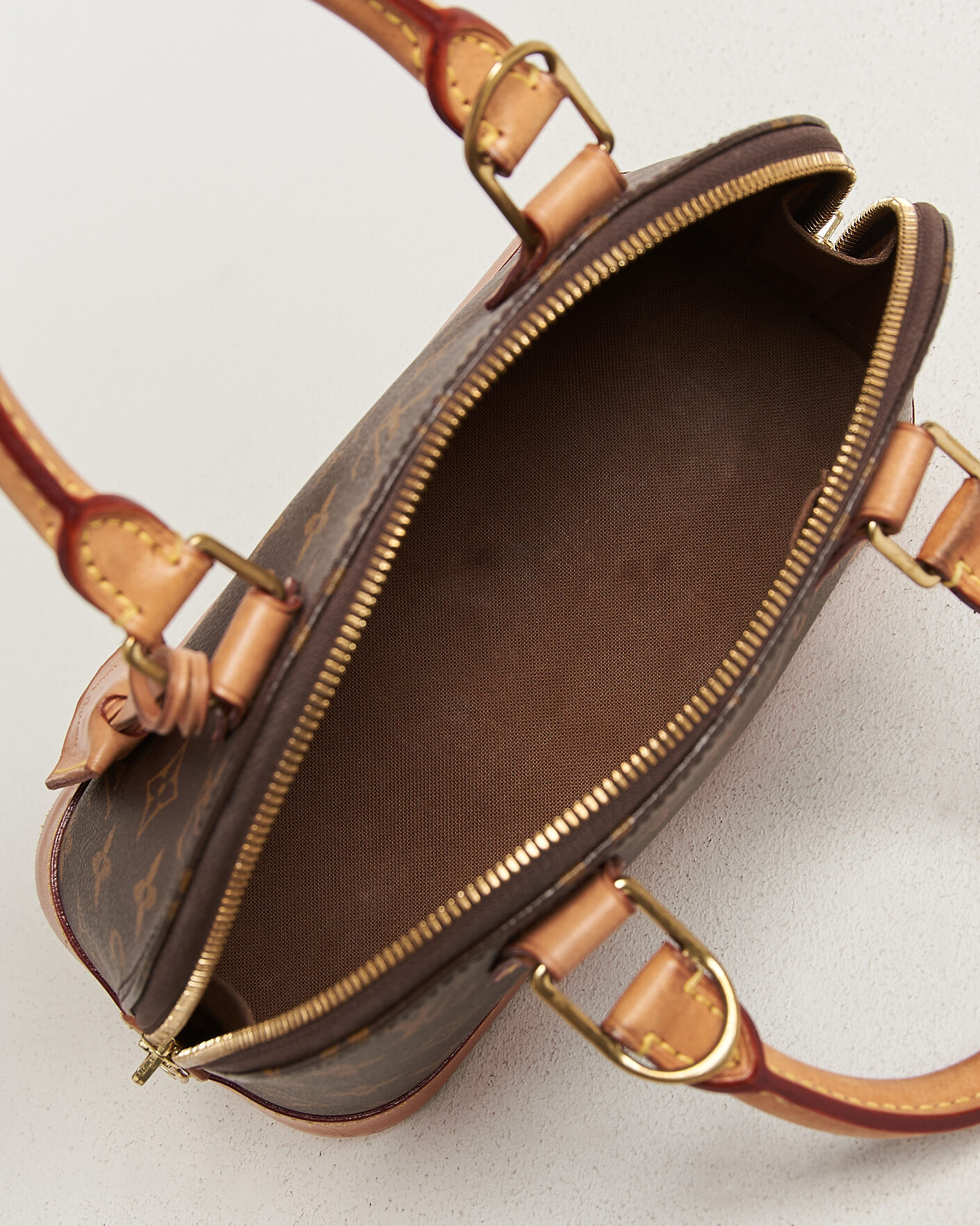 Men | Pre-Owned & Vintage Bags | Louis Vuitton Pre-Owned | Alma BB Monogram