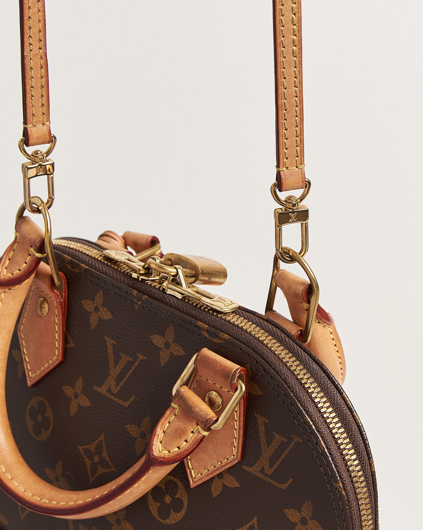 Men | Pre-Owned & Vintage Bags | Louis Vuitton Pre-Owned | Alma BB Monogram