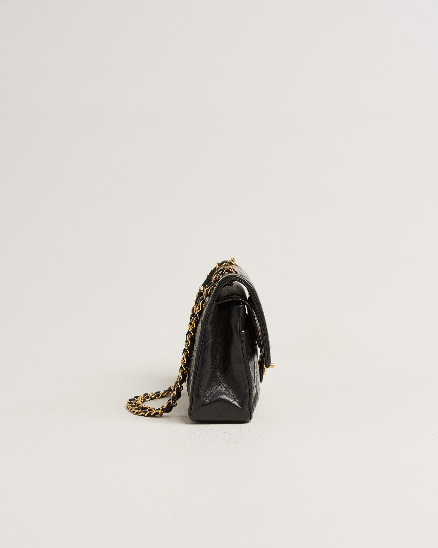 Men | Pre-Owned & Vintage Bags | Chanel Pre-Owned | Classic Medium Double Flap Bag Lambskin Black