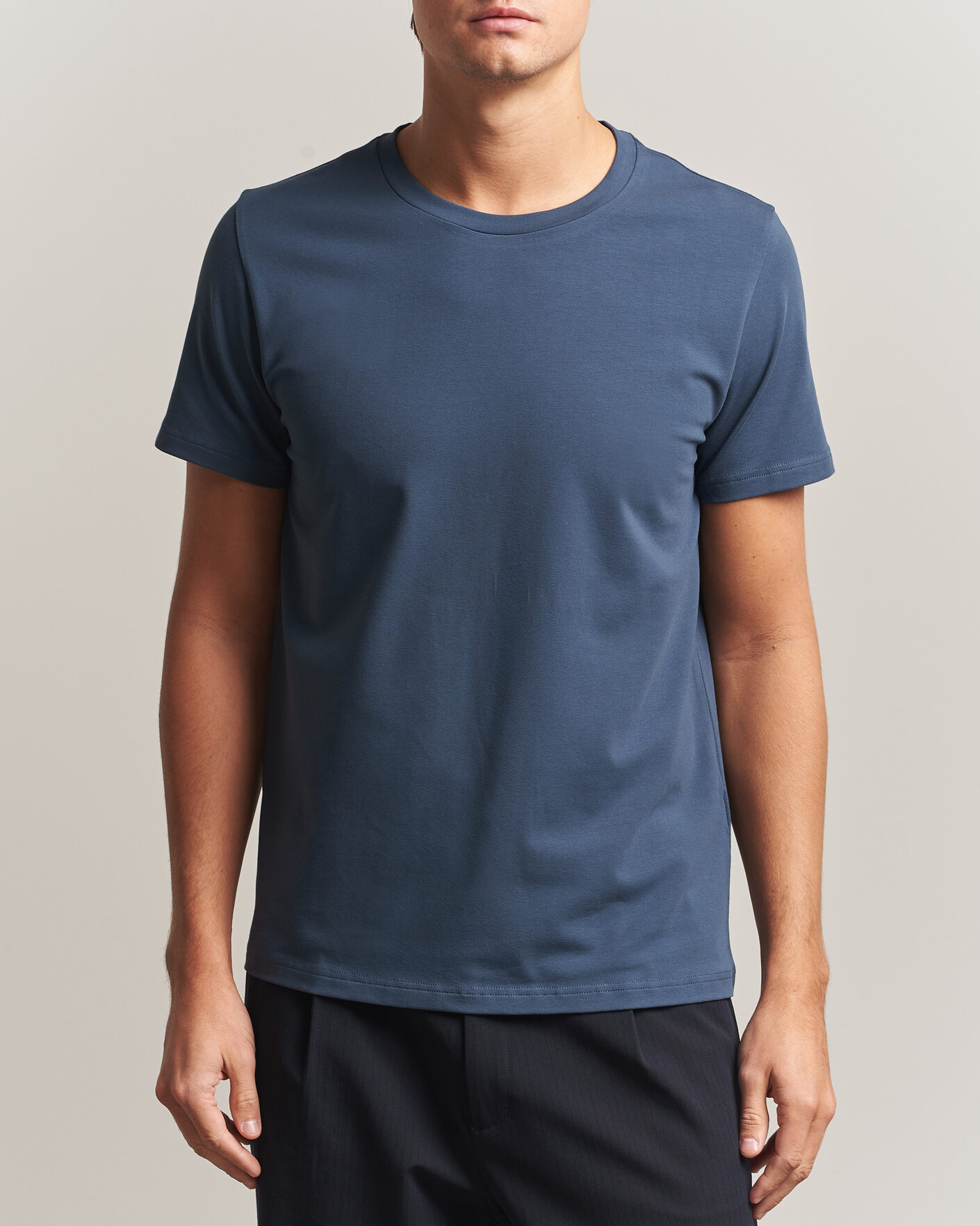 Men | T-Shirts | Filippa K | Soft Lycra T-Shirt Stone Blue