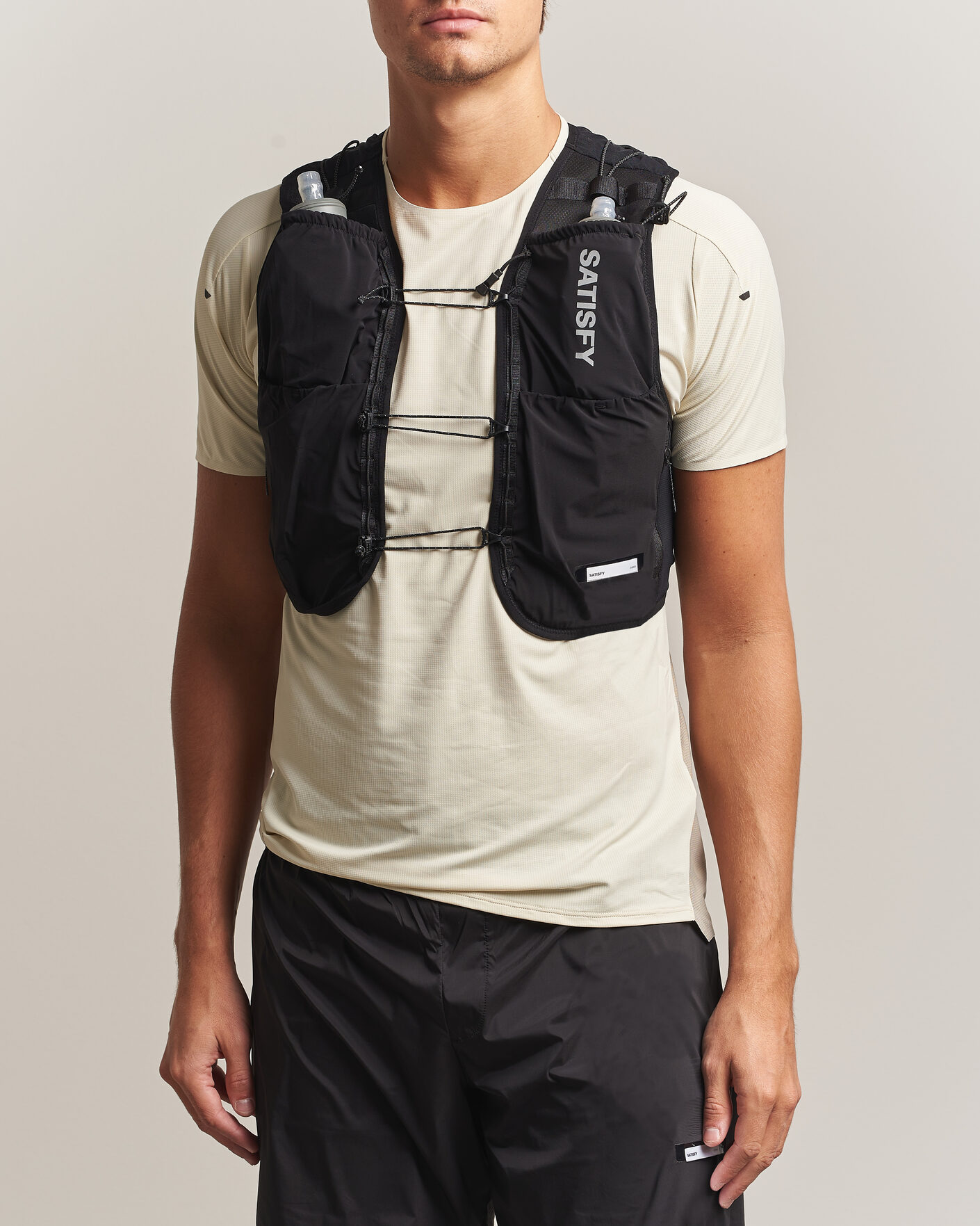 Men | Active Accessories | Satisfy | TechSilk Drift Cordura 5L Hydration Vest Black