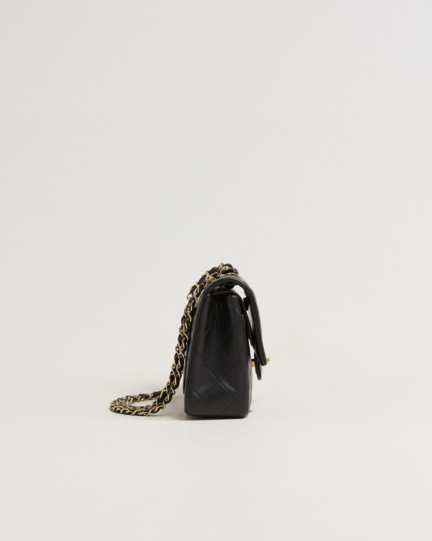 Men | Pre-Owned & Vintage Bags | Chanel Pre-Owned | Classic Small Double Flap Bag Lambskin Black