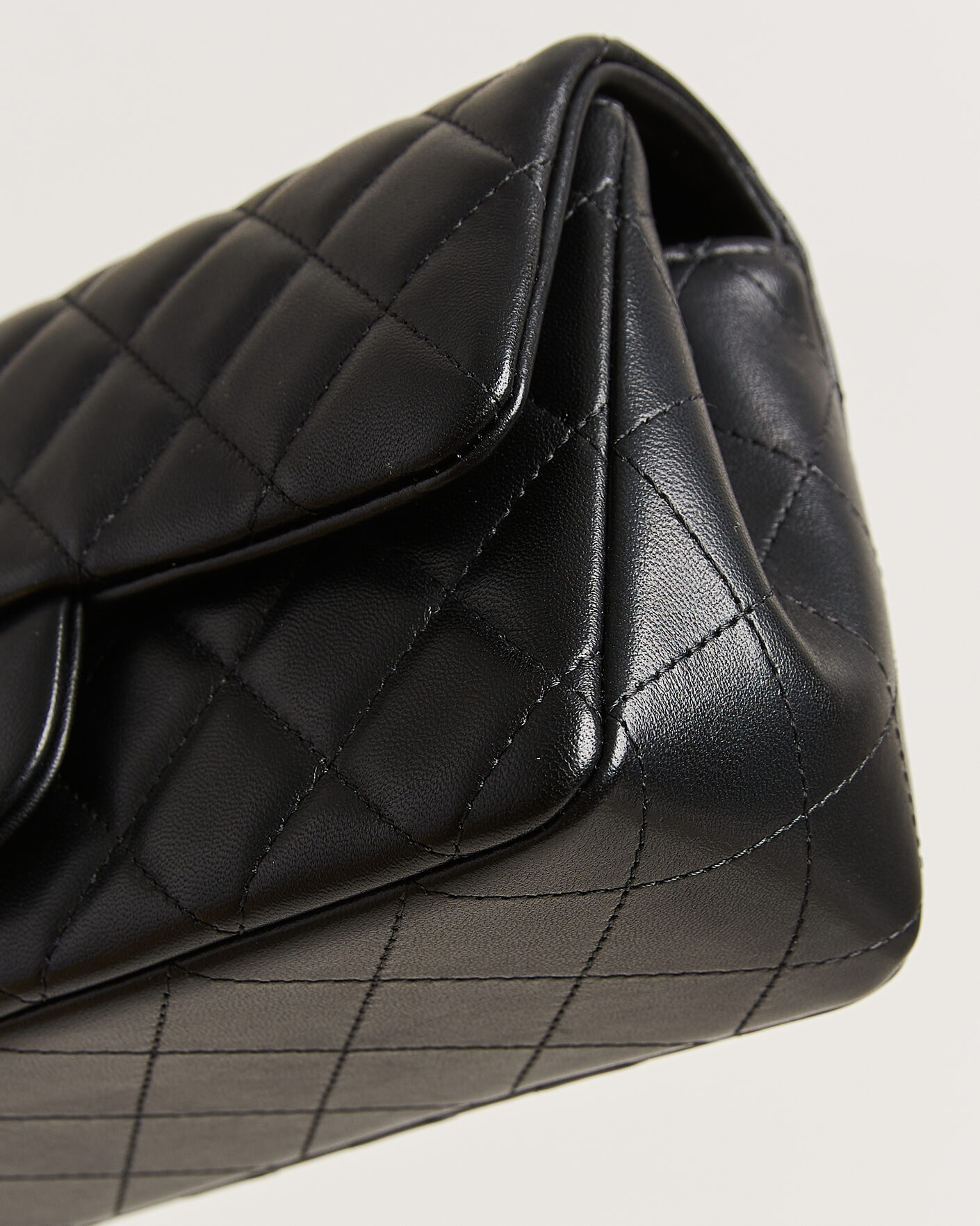 Men | Pre-Owned & Vintage Bags | Chanel Pre-Owned | Classic Mini Rectangular Single Flap Bag Lambskin Black