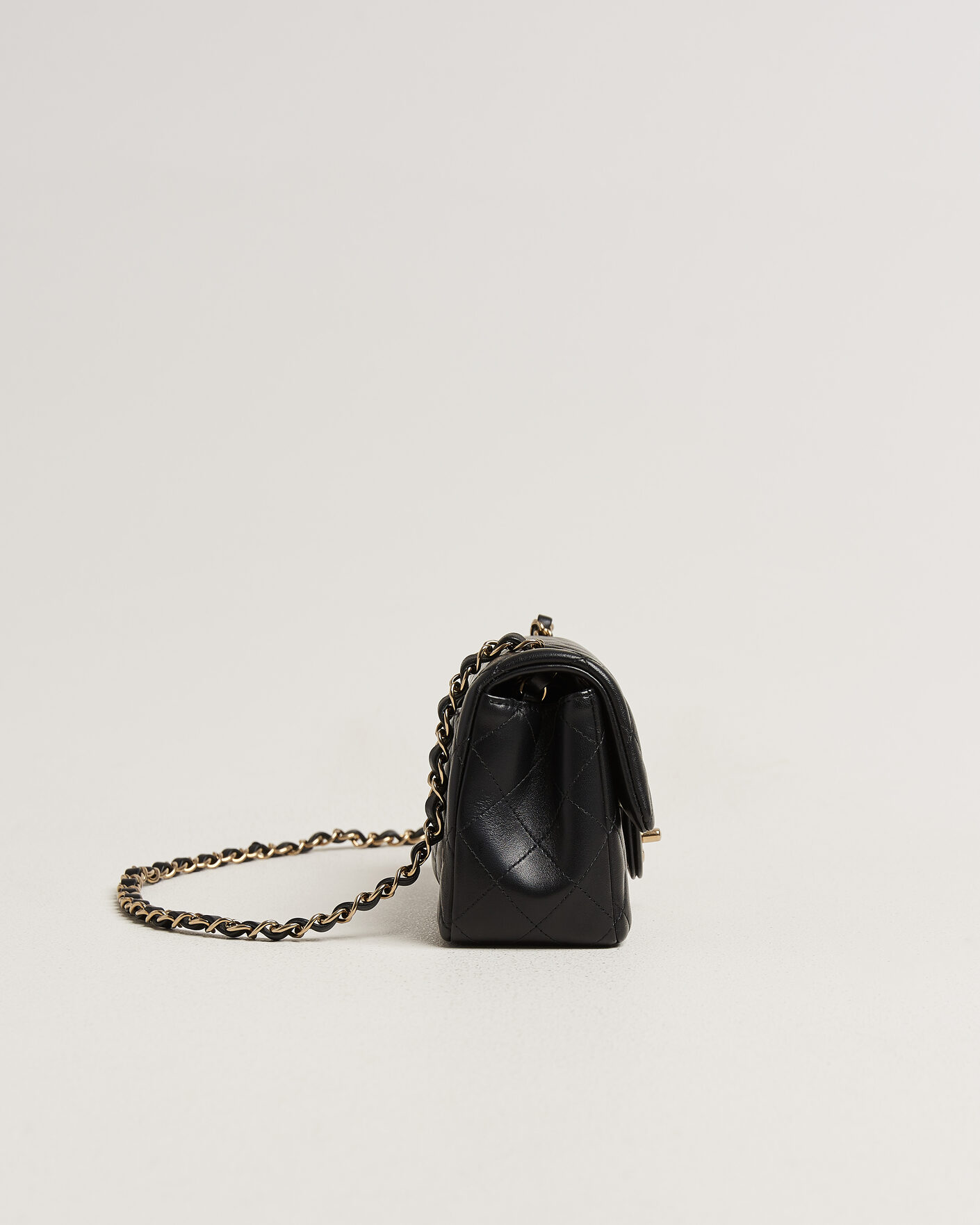 Men | Pre-Owned & Vintage Bags | Chanel Pre-Owned | Classic Mini Rectangular Single Flap Bag Lambskin Black