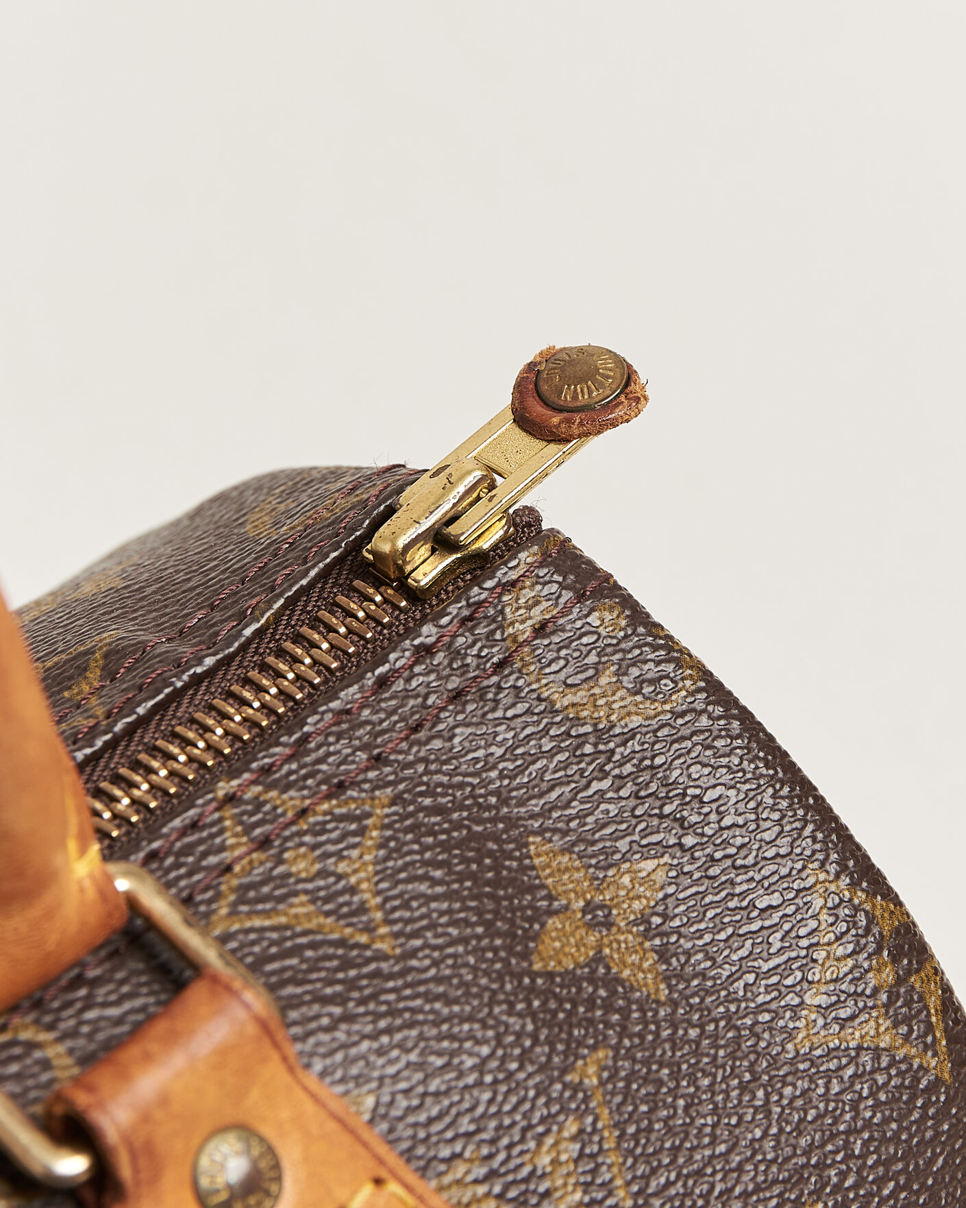 Louis Vuitton Pre-Owned Speedy 25 Monogram at CareOfCarl.com